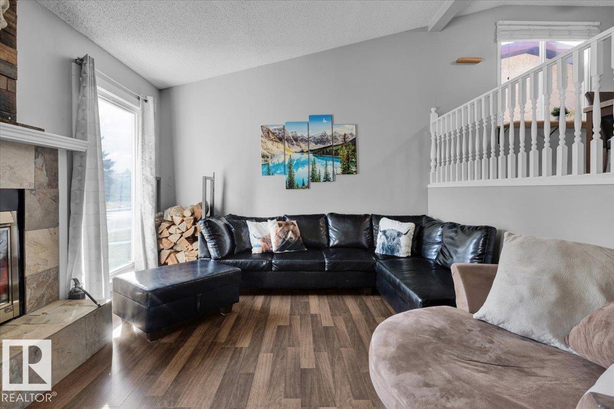 Photo 5 at 4318 38 Street NW, Kiniski Gardens, Edmonton