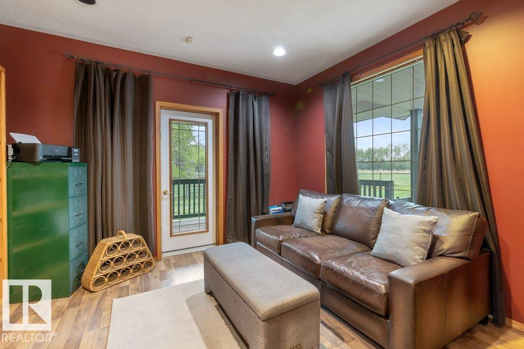 Photo 5 at 10911A Atim Road, Acheson, Rural Parkland County