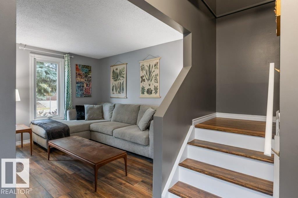 Photo 2 at 87 Woodcrest Avenue, Woodlands, St. Albert