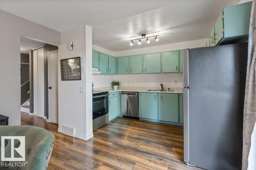 Photo 13 at 87 Woodcrest Avenue, Woodlands, St. Albert