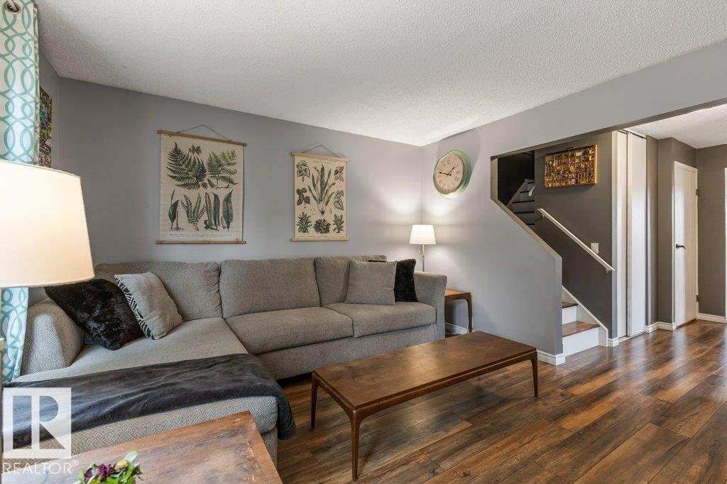 Photo 5 at 87 Woodcrest Avenue, Woodlands, St. Albert