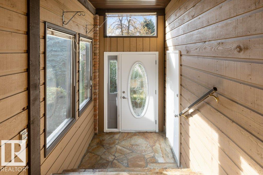 Photo 2 at 14 Windermere Crescent, Woodlands, St. Albert