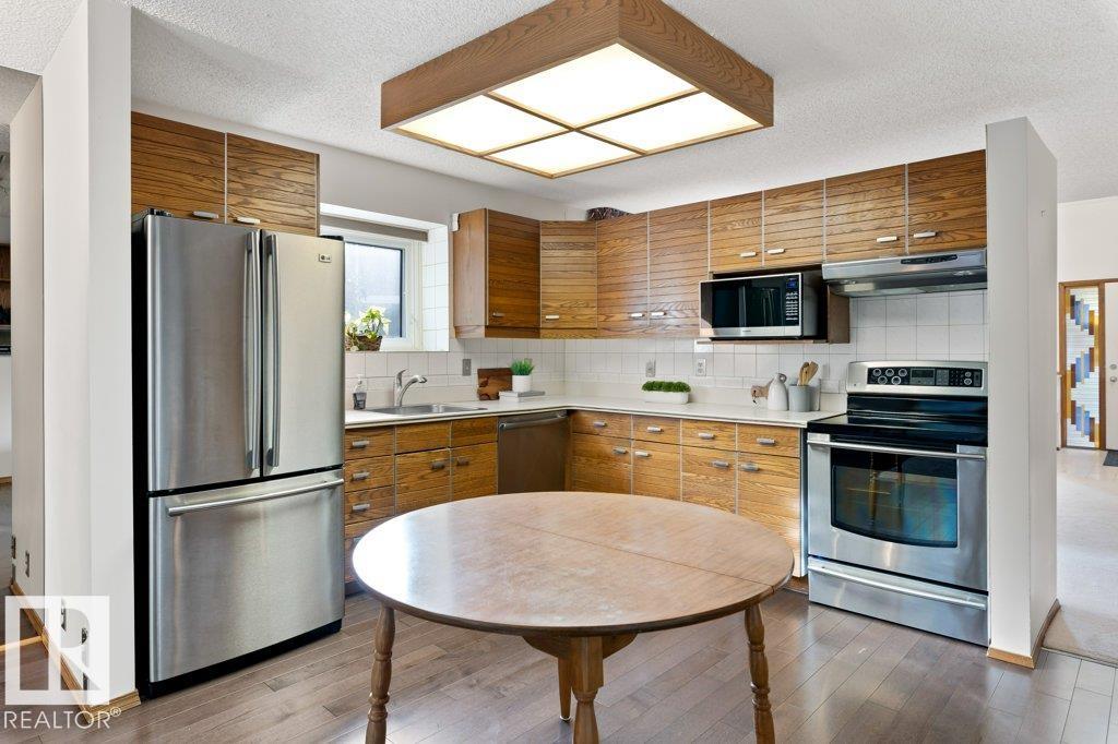 Photo 18 at 14 Windermere Crescent, Woodlands, St. Albert