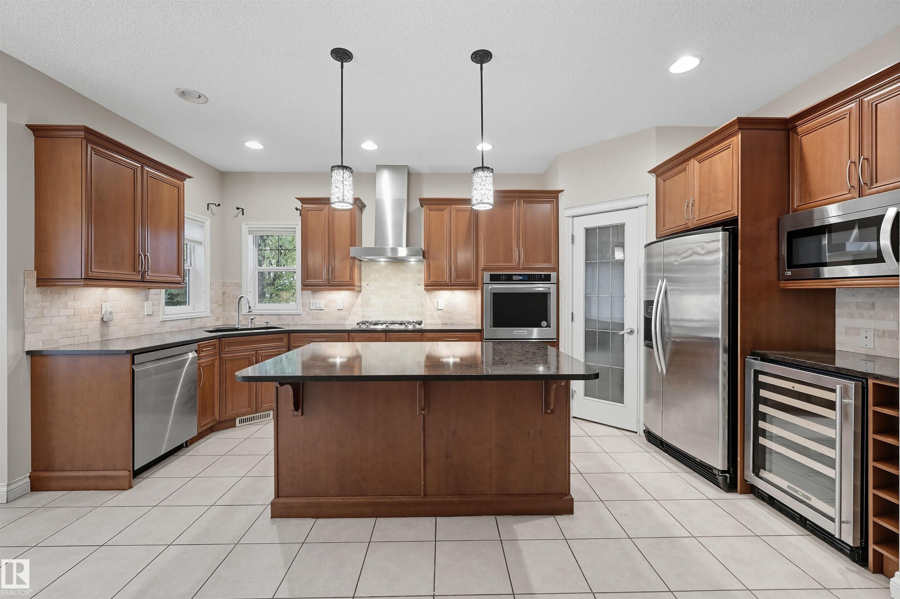 Photo 15 at 976 Hollingsworth Bend NW, Hodgson, Edmonton