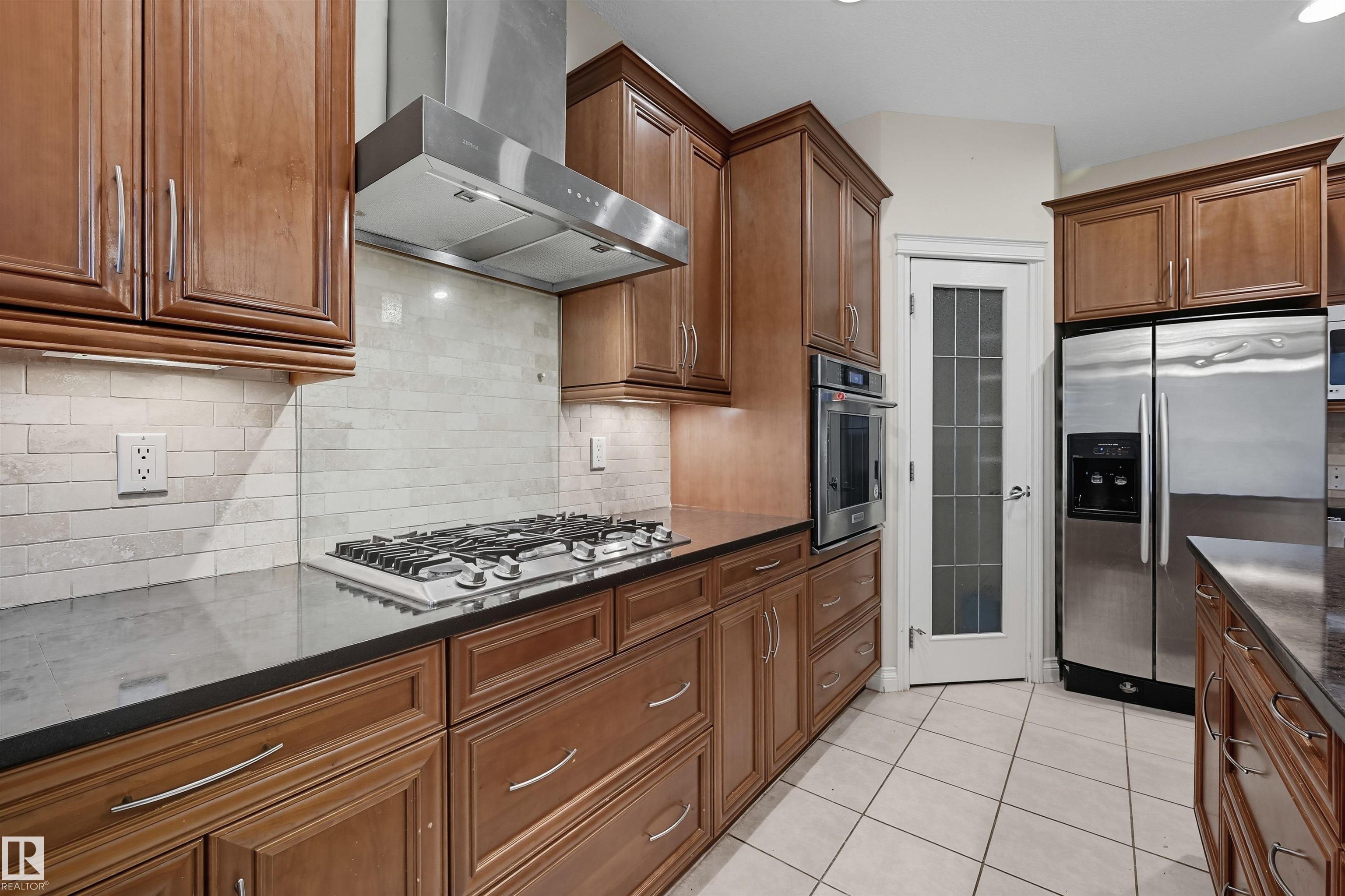 Photo 18 at 976 Hollingsworth Bend NW, Hodgson, Edmonton