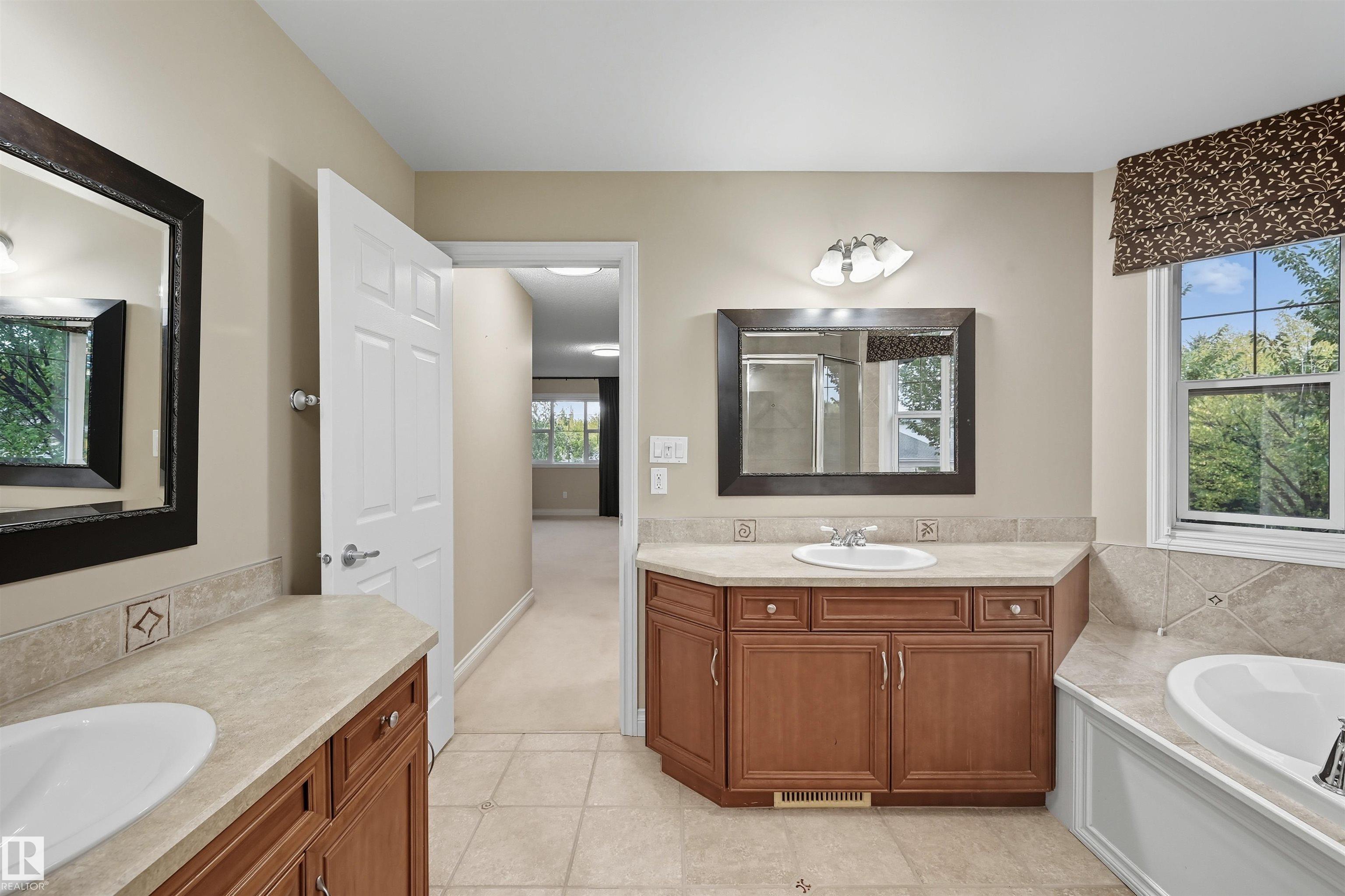 Photo 37 at 976 Hollingsworth Bend NW, Hodgson, Edmonton