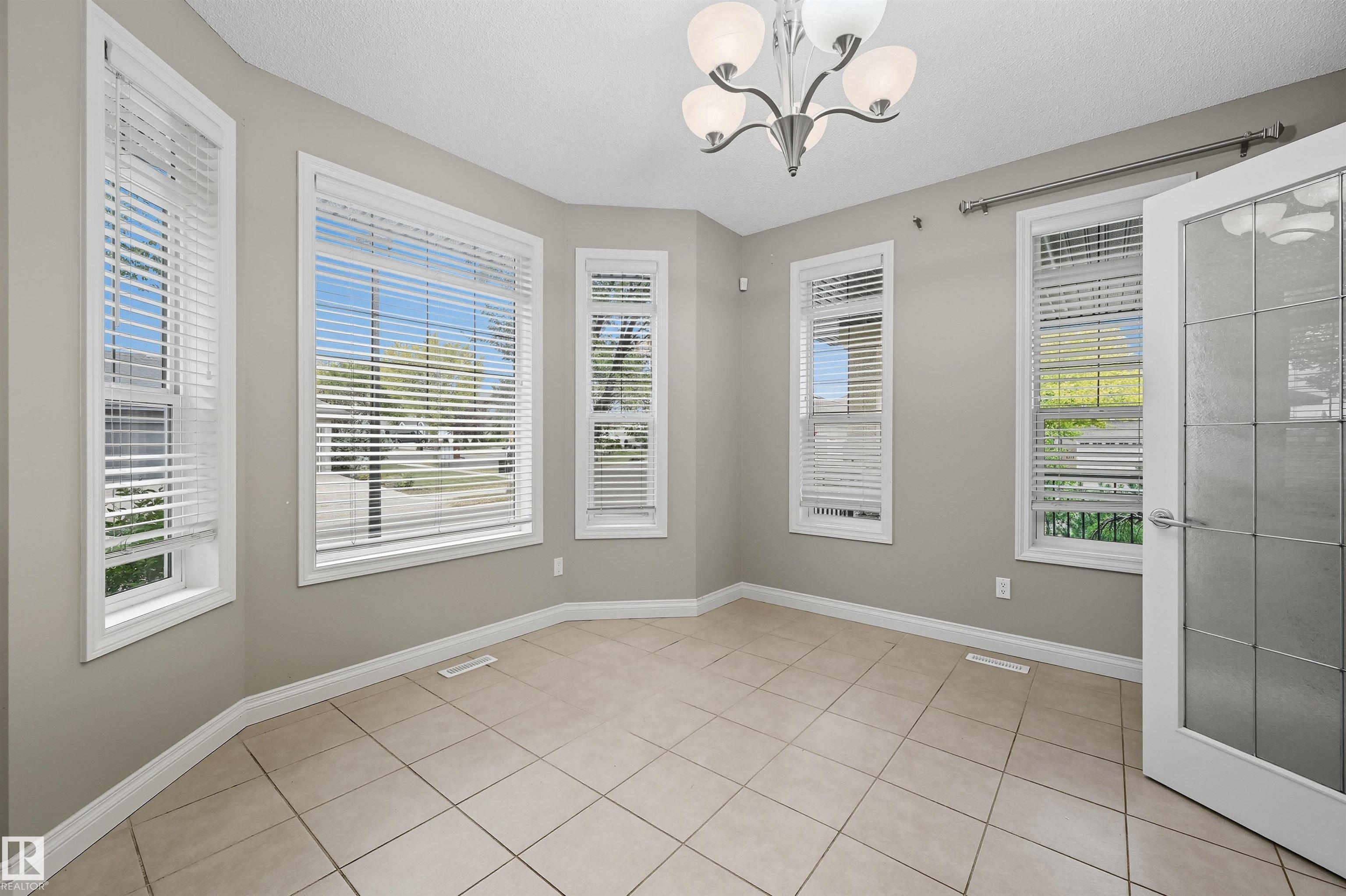 Photo 8 at 976 Hollingsworth Bend NW, Hodgson, Edmonton