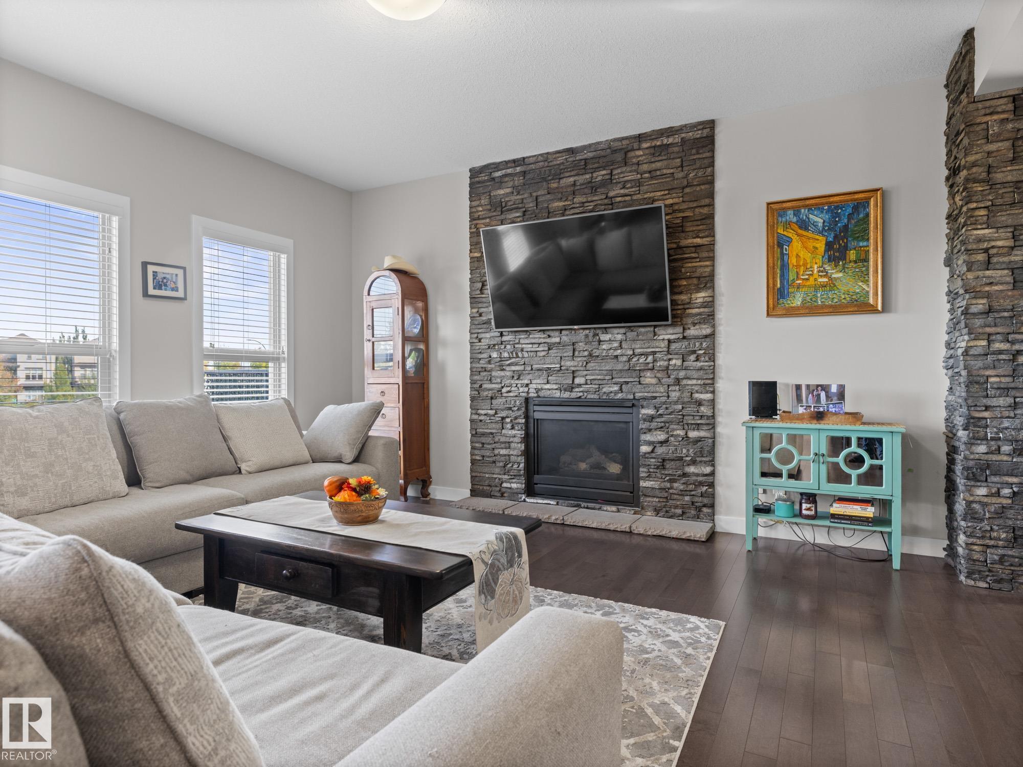 Photo 8 at 6 George Street, Greenbury, Spruce Grove