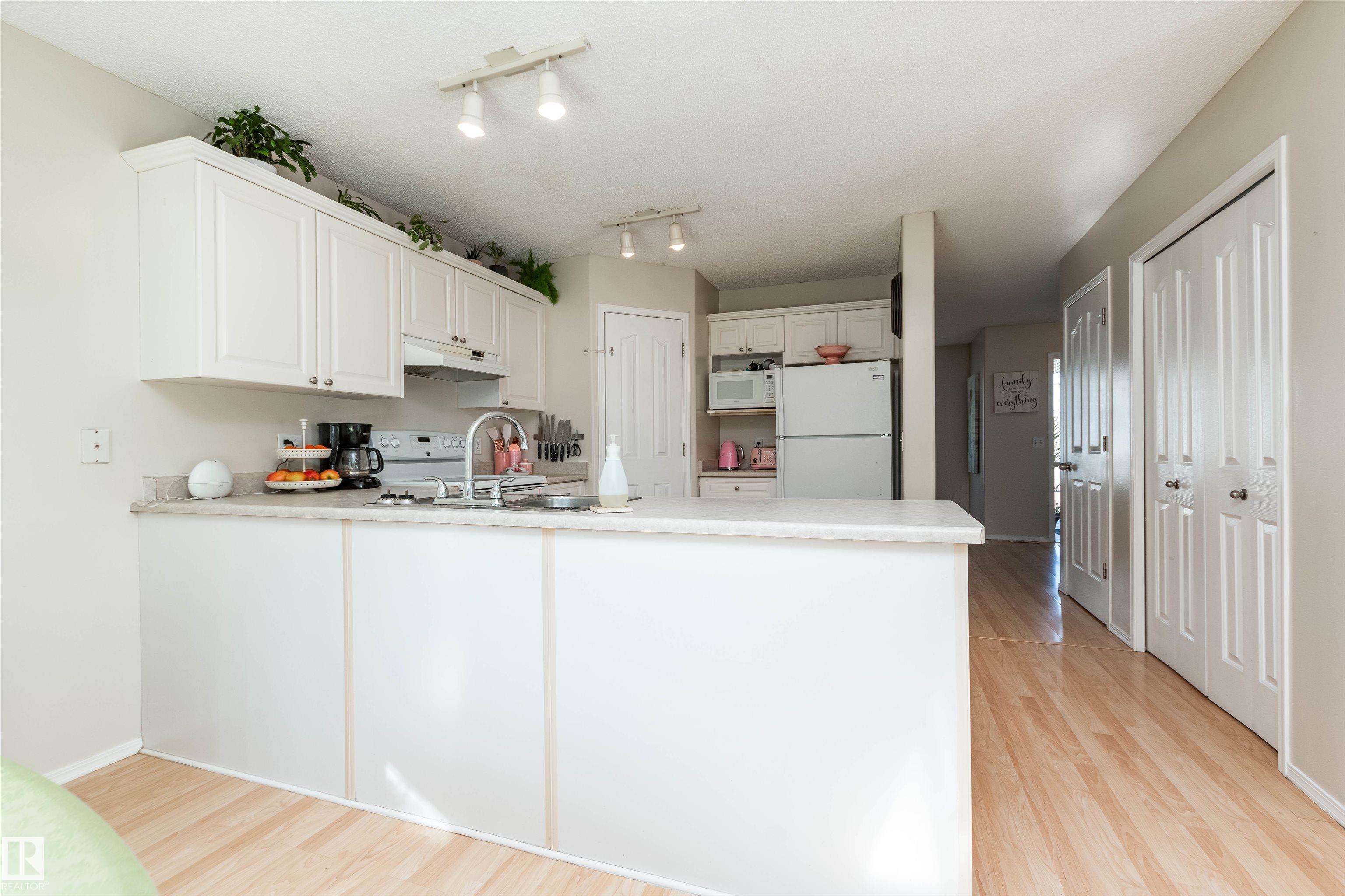 Photo 13 at 955 Normandy Lane, Nottingham, Sherwood Park