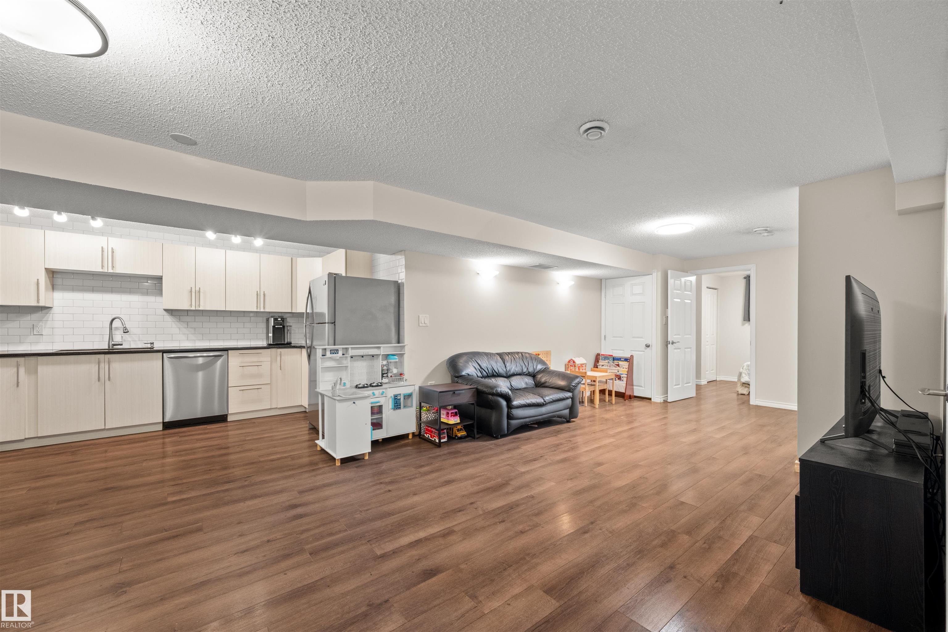 Photo 24 at 8608 Connors Road NW, Strathearn, Edmonton