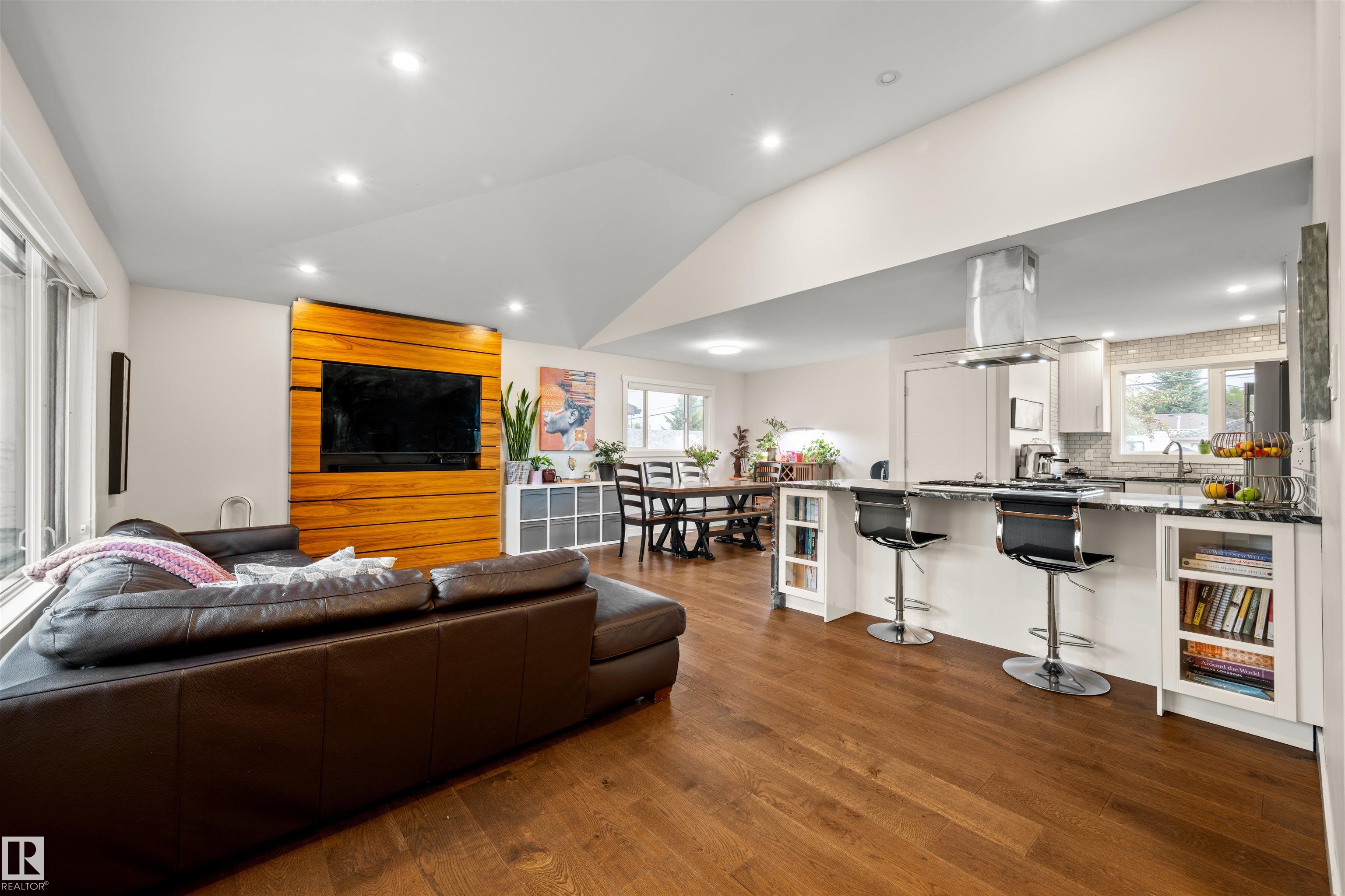 Photo 4 at 8608 Connors Road NW, Strathearn, Edmonton