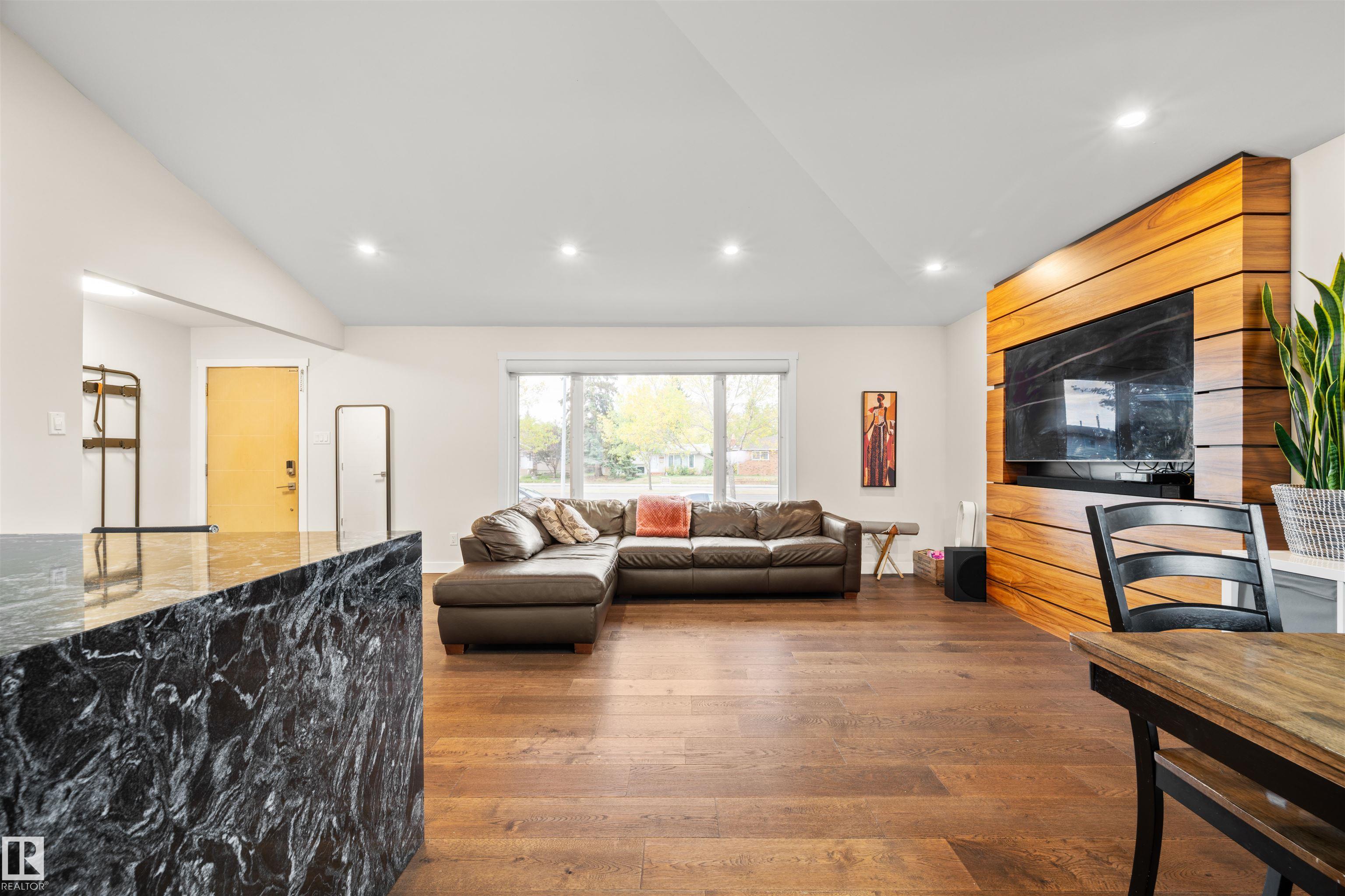 Photo 7 at 8608 Connors Road NW, Strathearn, Edmonton
