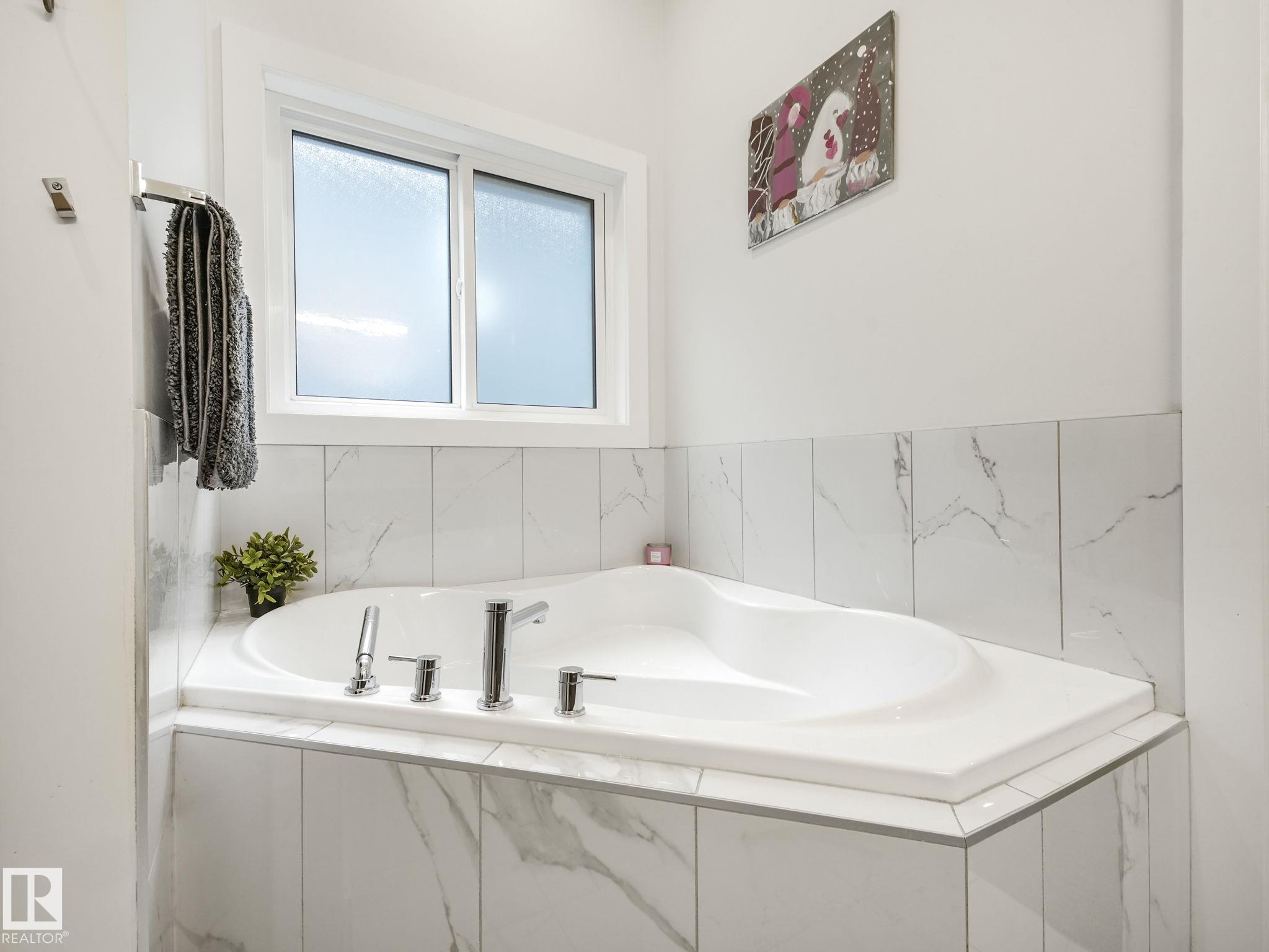 Photo 38 at 63 Woods Place, Windrose, Leduc