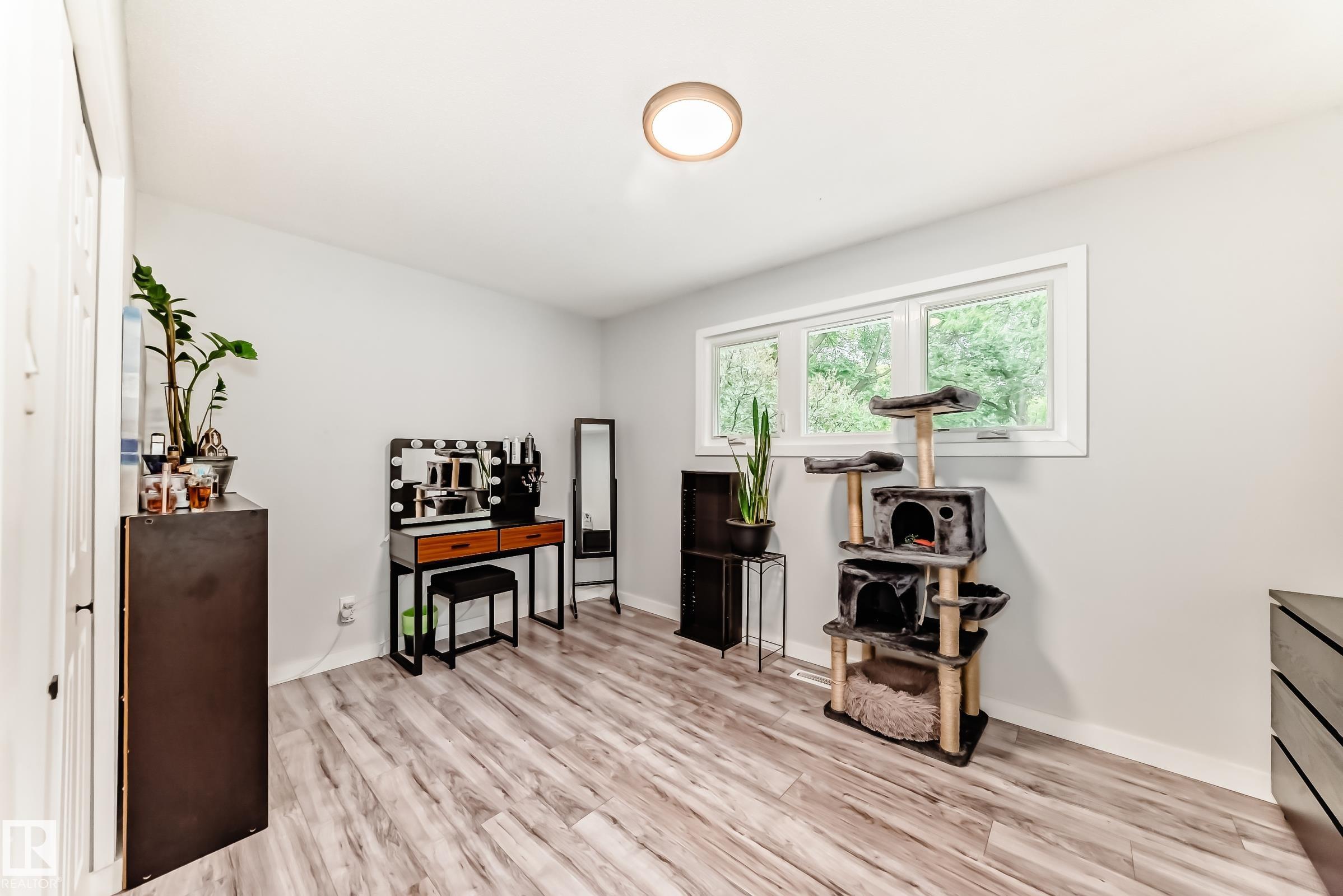 Photo 16 at 6 Beacon Crescent, Braeside, St. Albert