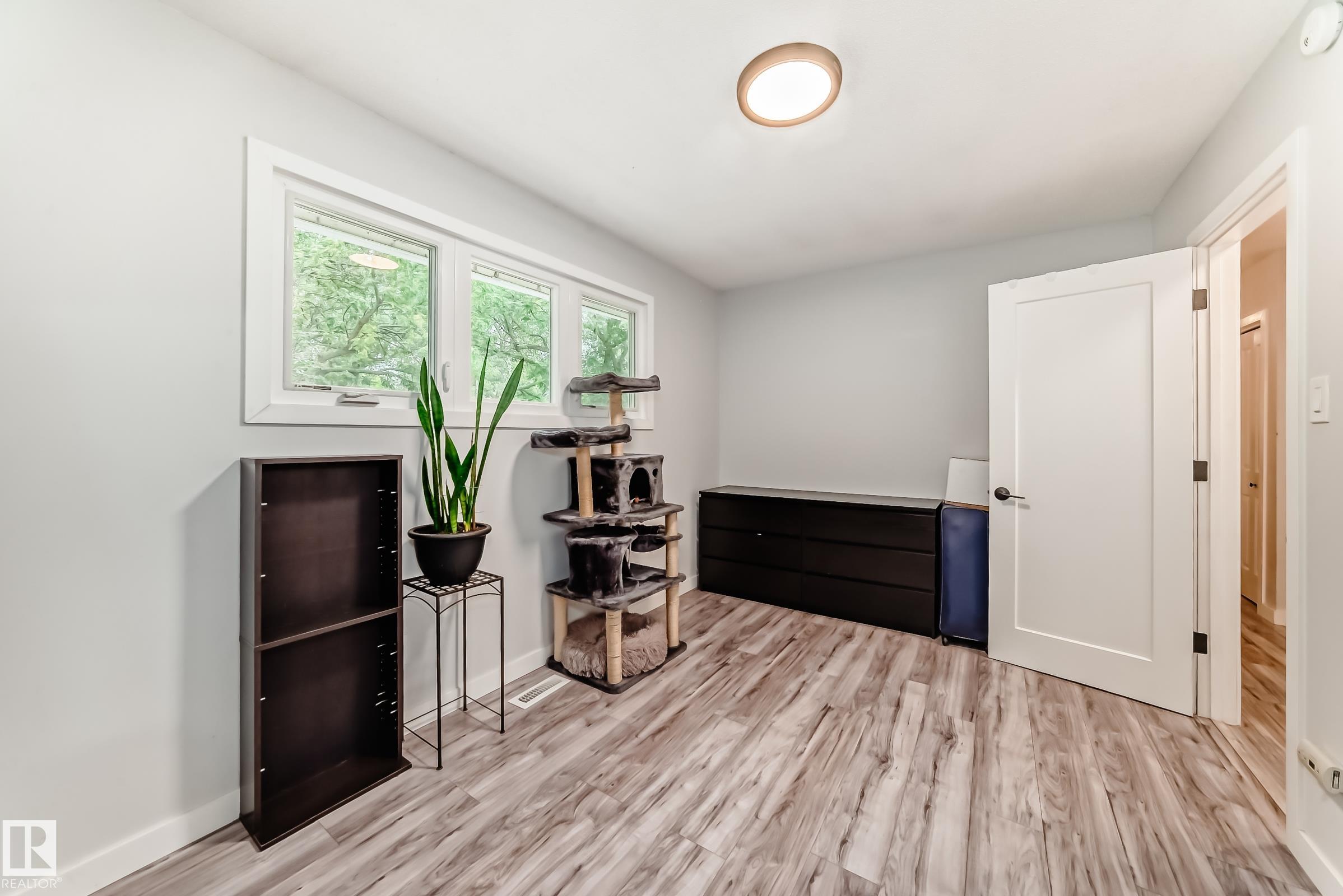 Photo 19 at 6 Beacon Crescent, Braeside, St. Albert