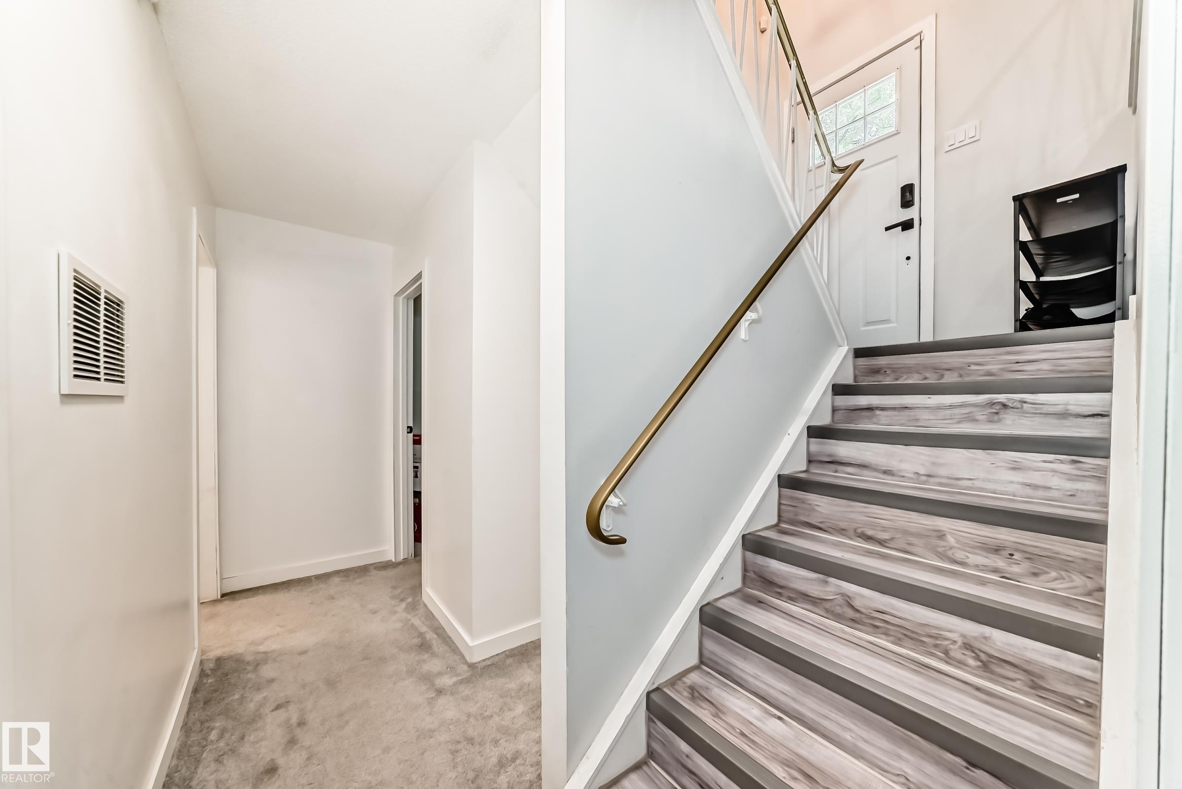 Photo 24 at 6 Beacon Crescent, Braeside, St. Albert