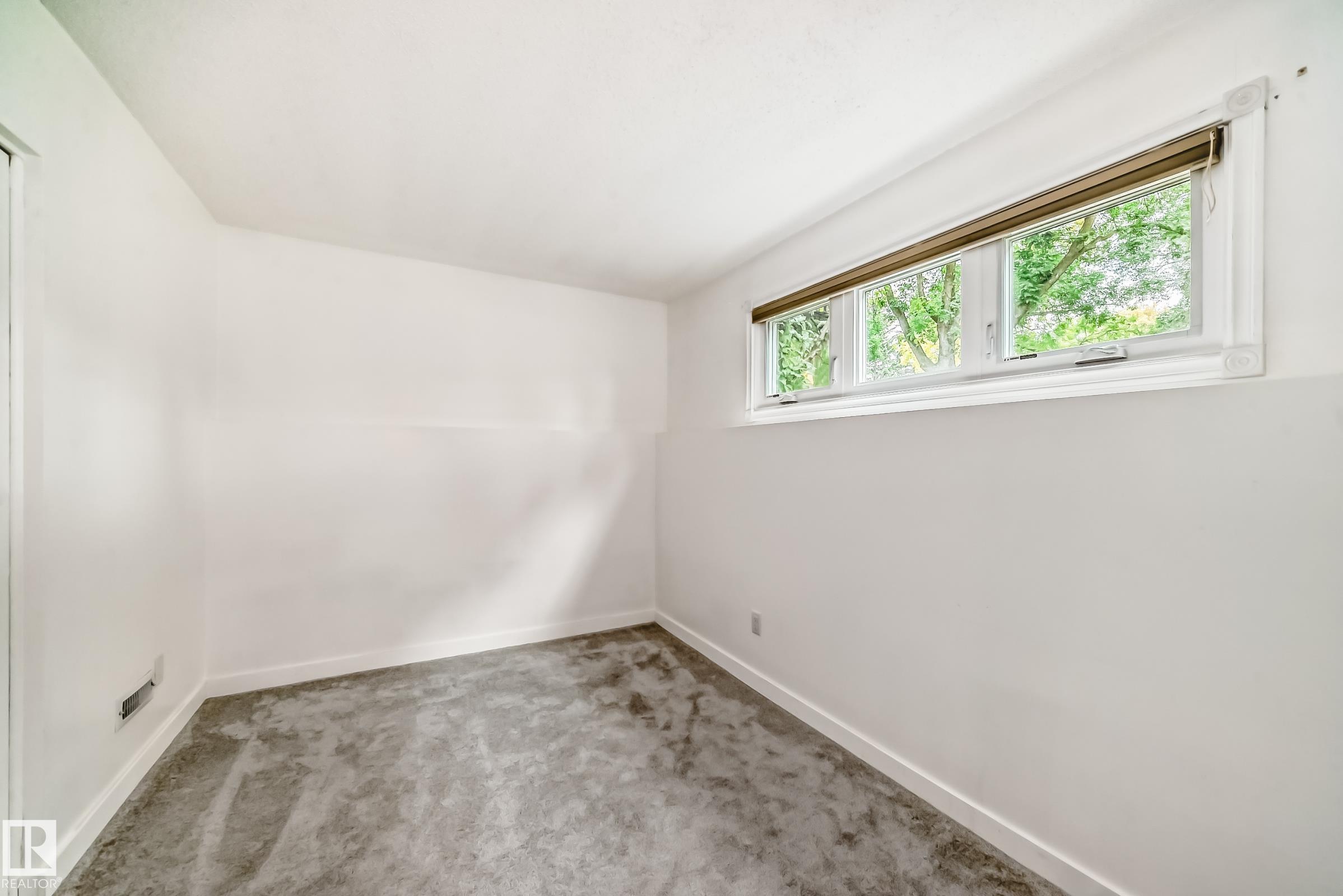 Photo 31 at 6 Beacon Crescent, Braeside, St. Albert