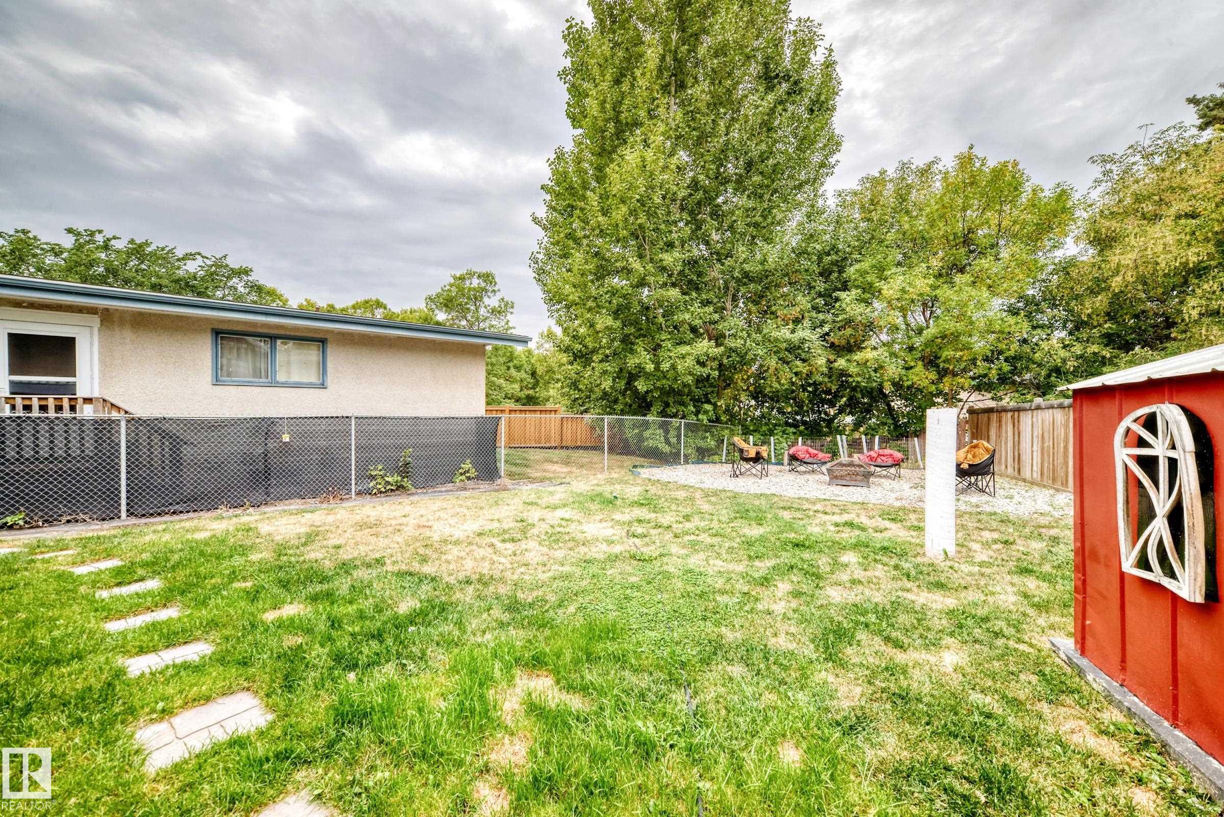 Photo 43 at 6 Beacon Crescent, Braeside, St. Albert