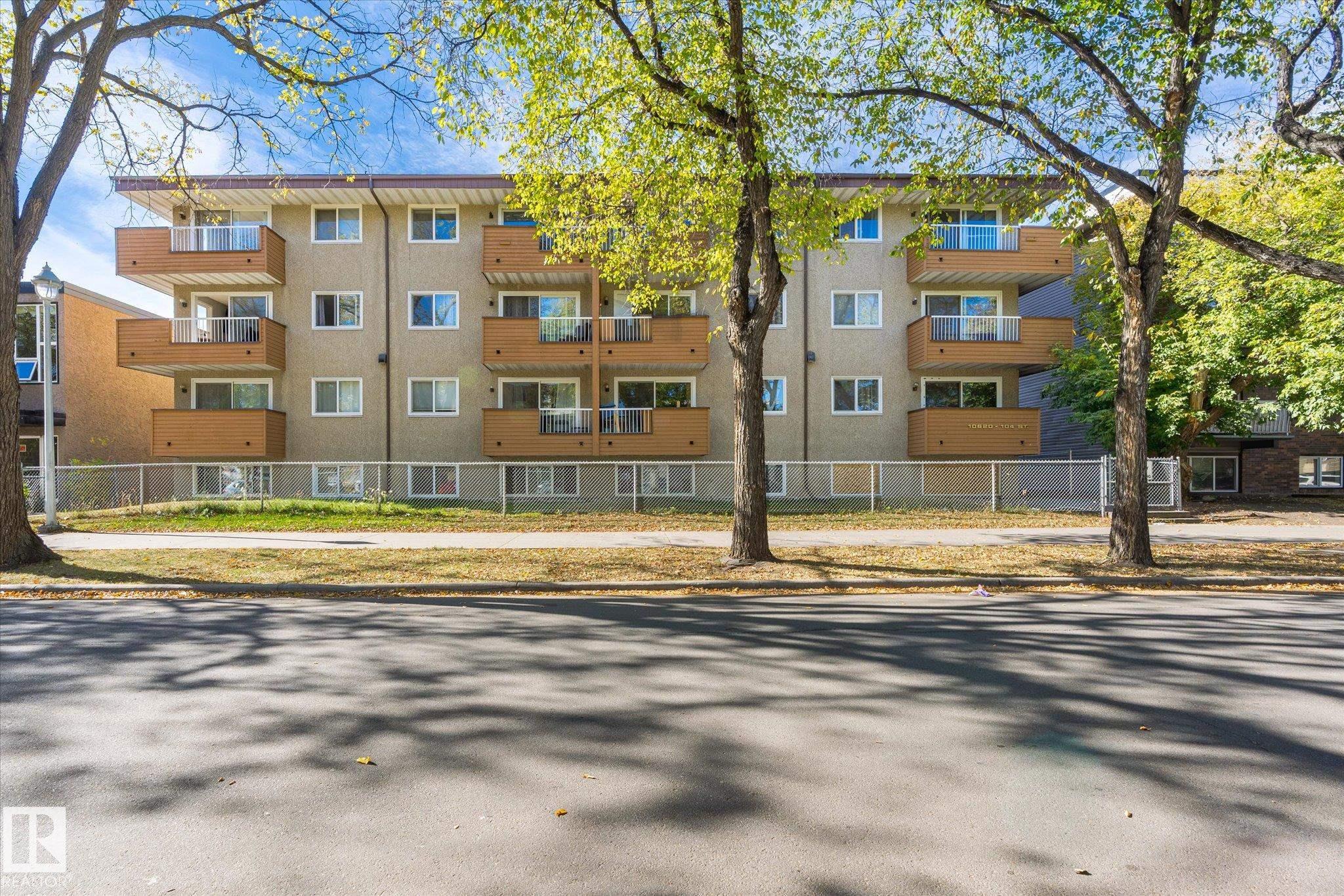 Photo 3 at 202 - 10620 104 Street NW, Central Mcdougall, Edmonton