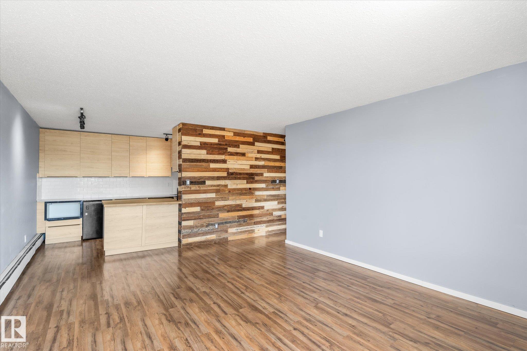 Photo 6 at 202 - 10620 104 Street NW, Central Mcdougall, Edmonton