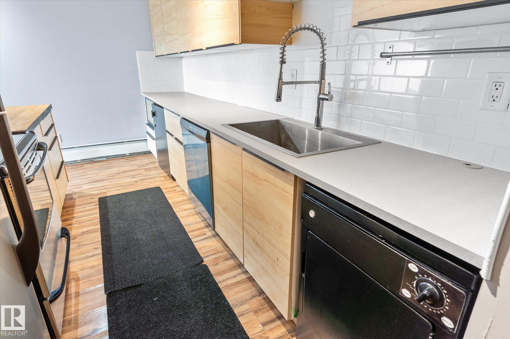 Photo 10 at 202 - 10620 104 Street NW, Central Mcdougall, Edmonton