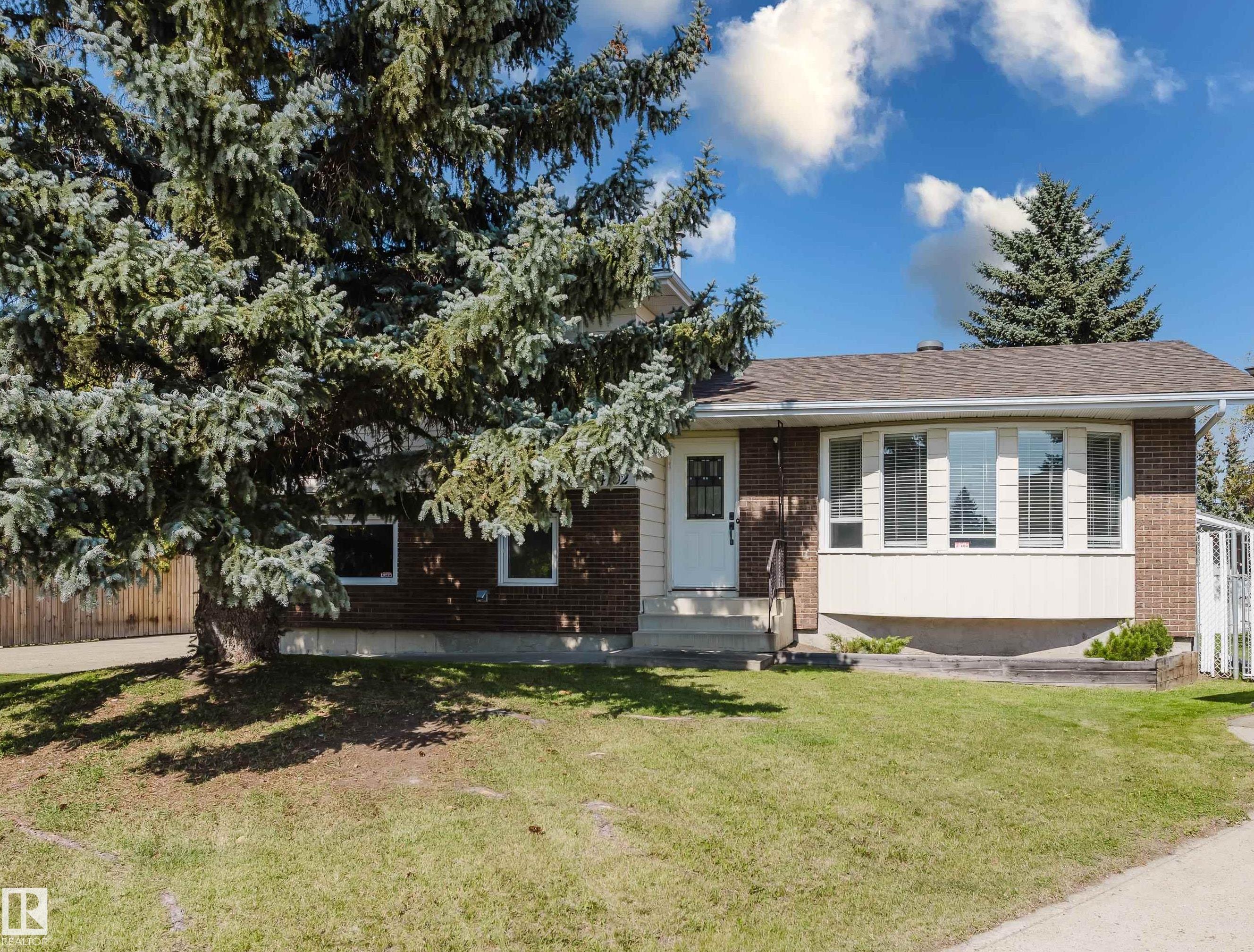 Photo 3 at 4102 43a Avenue, South Park, Leduc