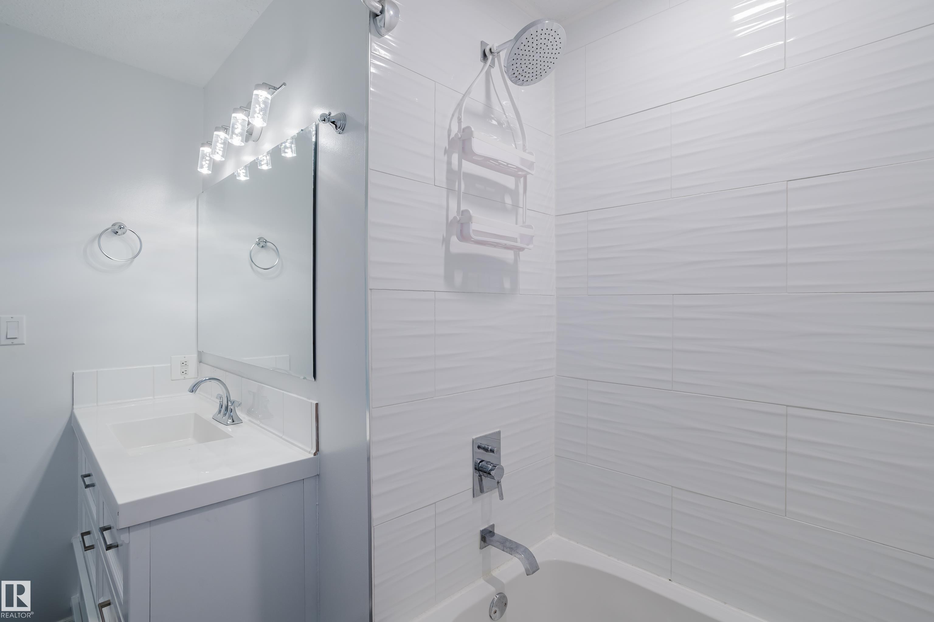 Photo 10 at 4102 43a Avenue, South Park, Leduc