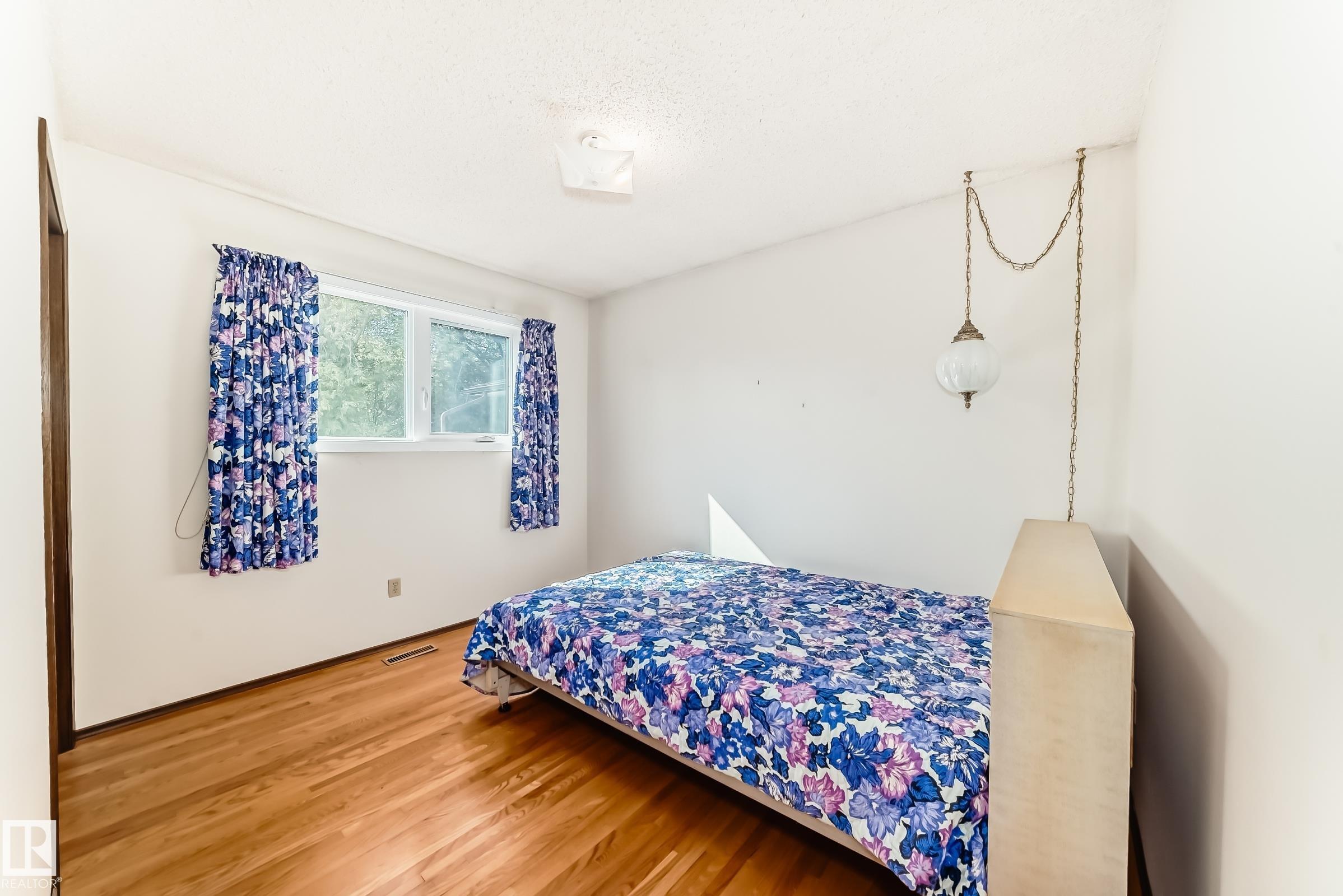 Photo 27 at 70 Fleetwood Crescent, Forest Lawn, St. Albert