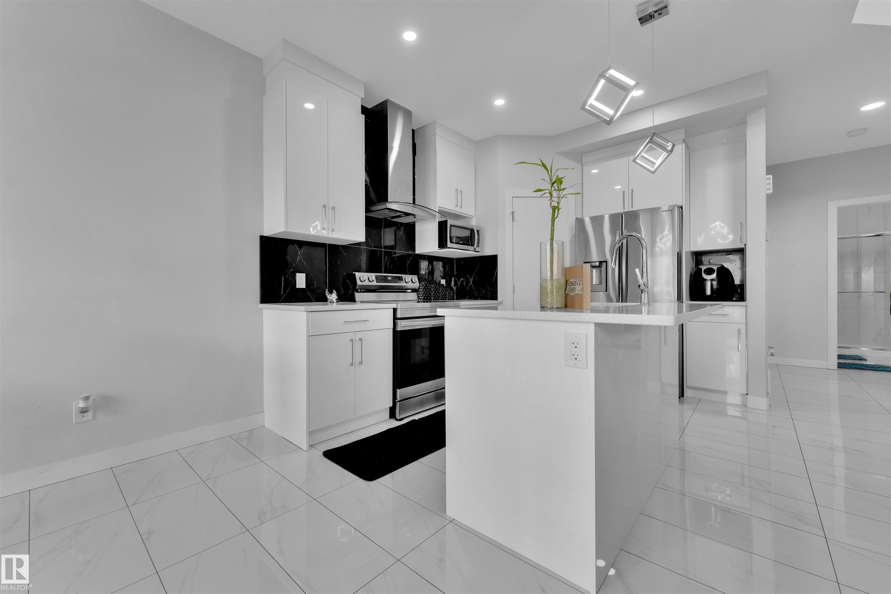 Photo 12 at 3704 41 Avenue, Azur, Beaumont