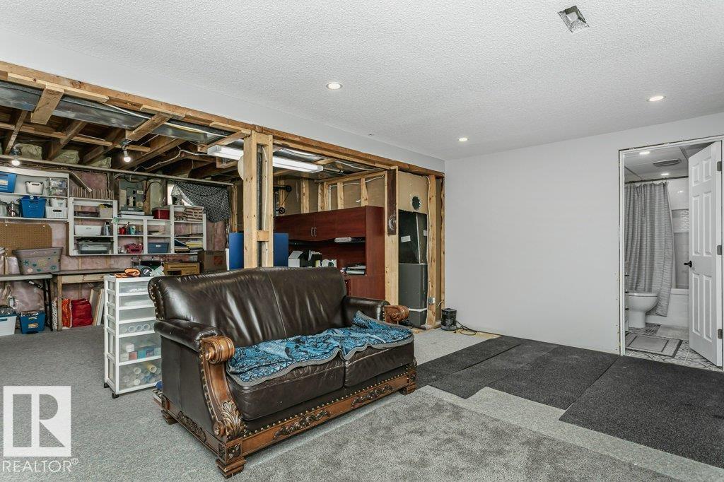 Photo 31 at 27 Millgrove Drive, Millgrove, Spruce Grove