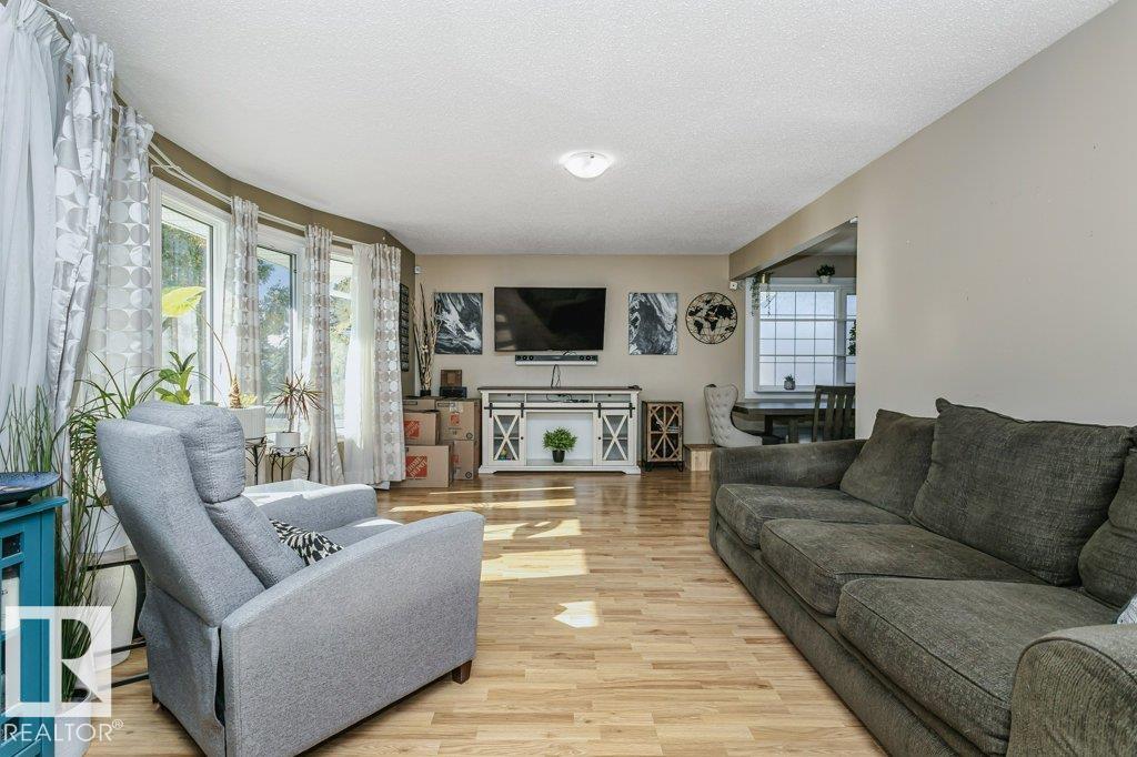 Photo 6 at 27 Millgrove Drive, Millgrove, Spruce Grove