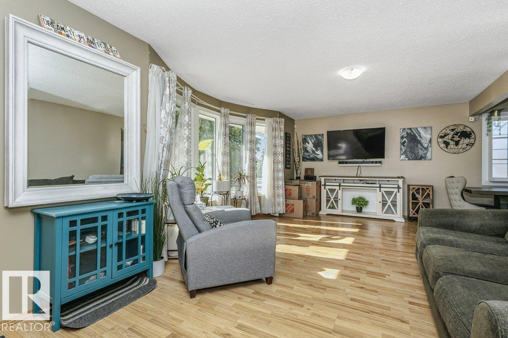 Photo 7 at 27 Millgrove Drive, Millgrove, Spruce Grove
