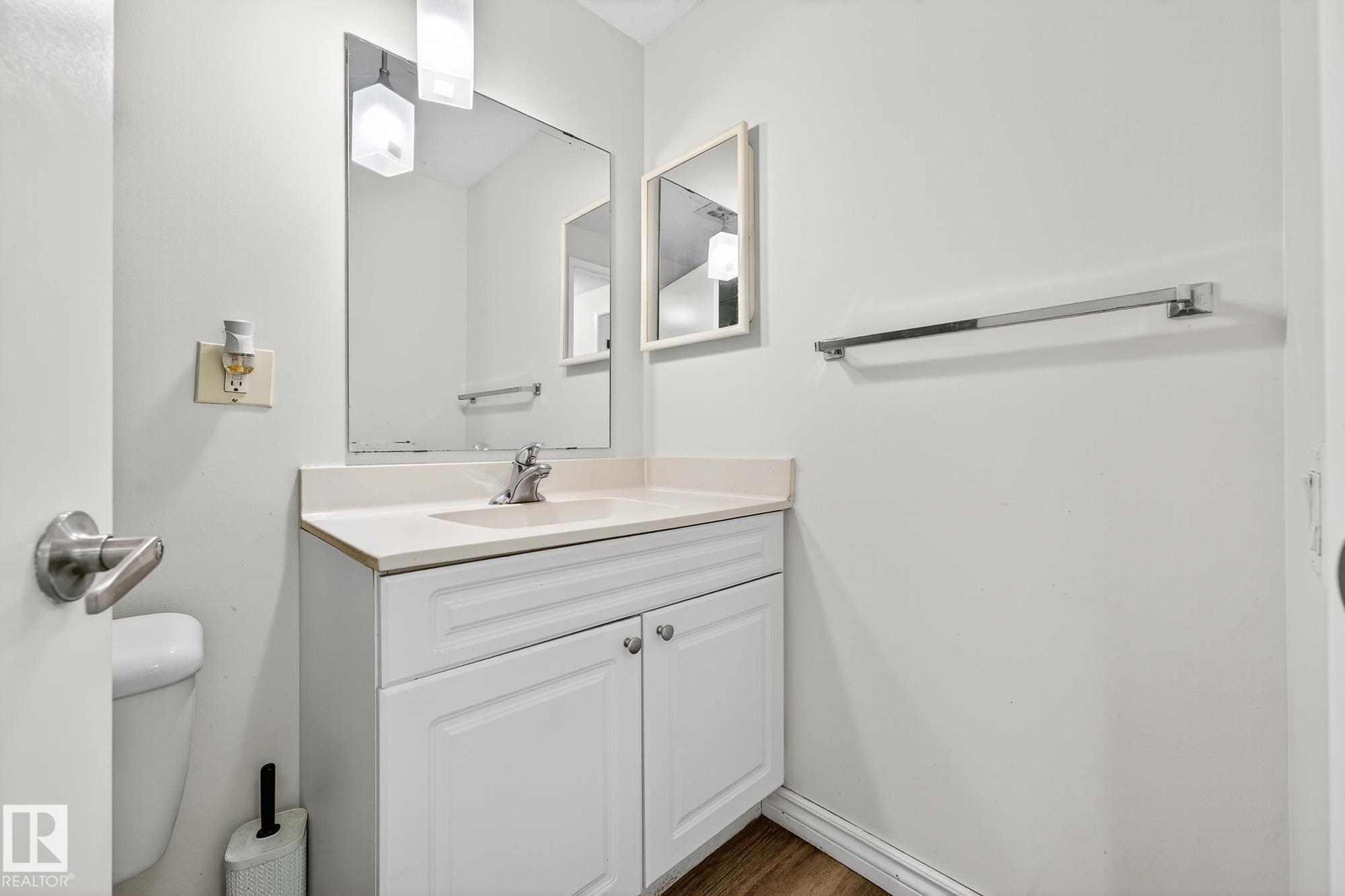 Photo 31 at 158 Mayfair Mews NW, Northmount, Edmonton