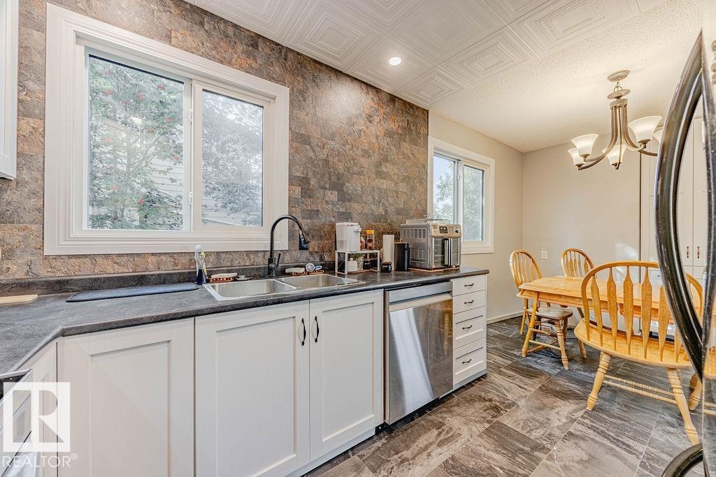 Photo 13 at 44 Wellington Crescent, Woodhaven, Spruce Grove