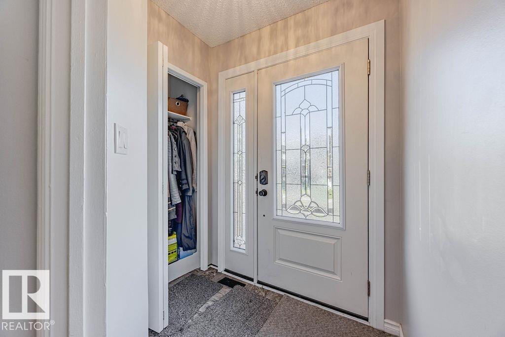 Photo 3 at 44 Wellington Crescent, Woodhaven, Spruce Grove