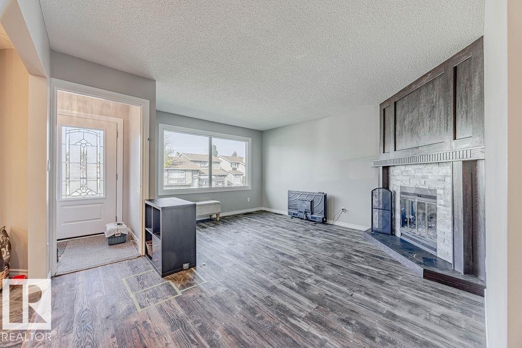 Photo 5 at 44 Wellington Crescent, Woodhaven, Spruce Grove