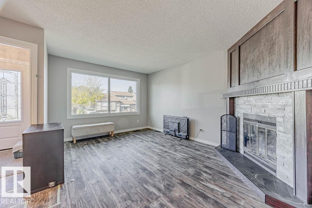 Photo 6 at 44 Wellington Crescent, Woodhaven, Spruce Grove