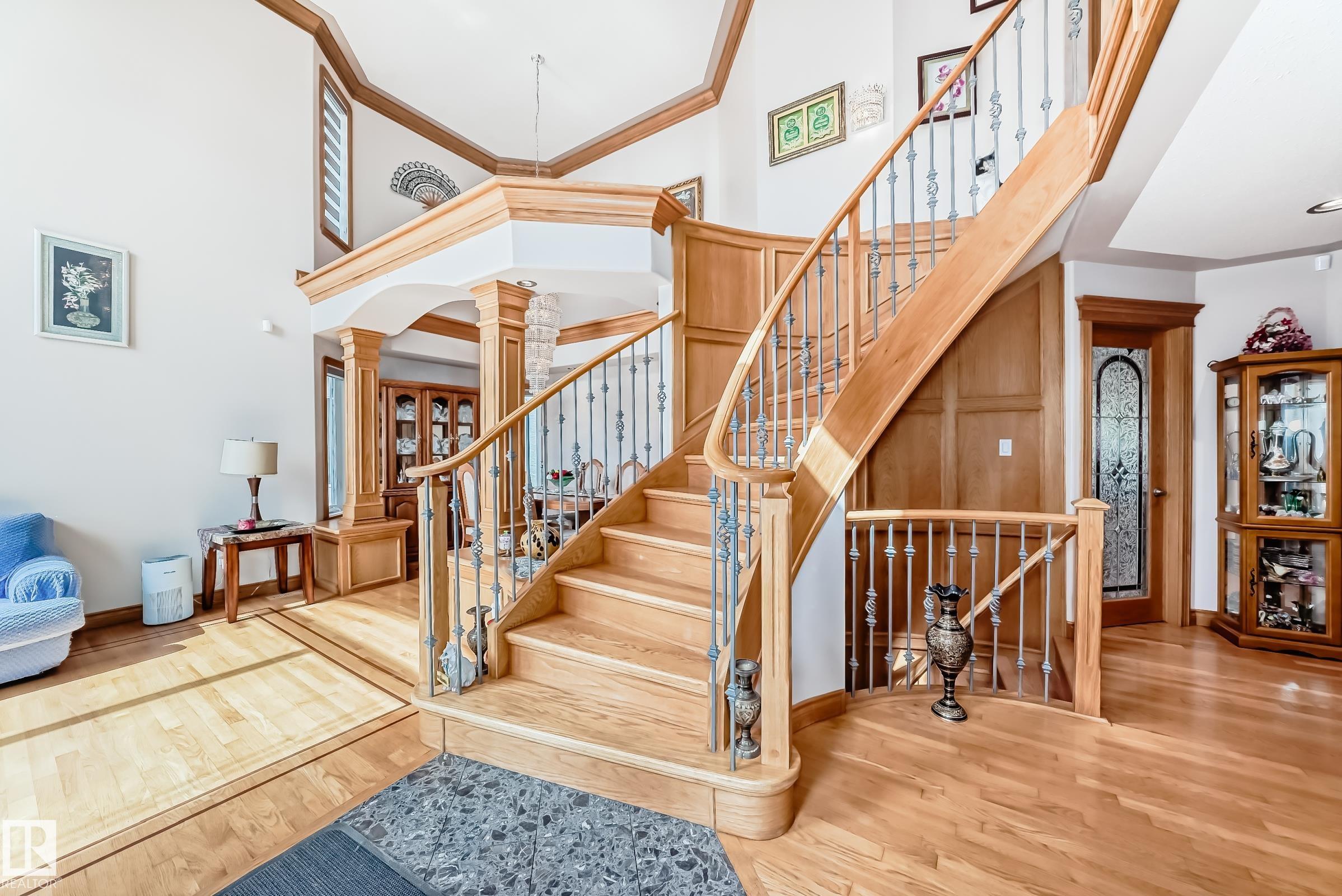 Photo 11 at 619 Kulway Place NW, Kiniski Gardens, Edmonton