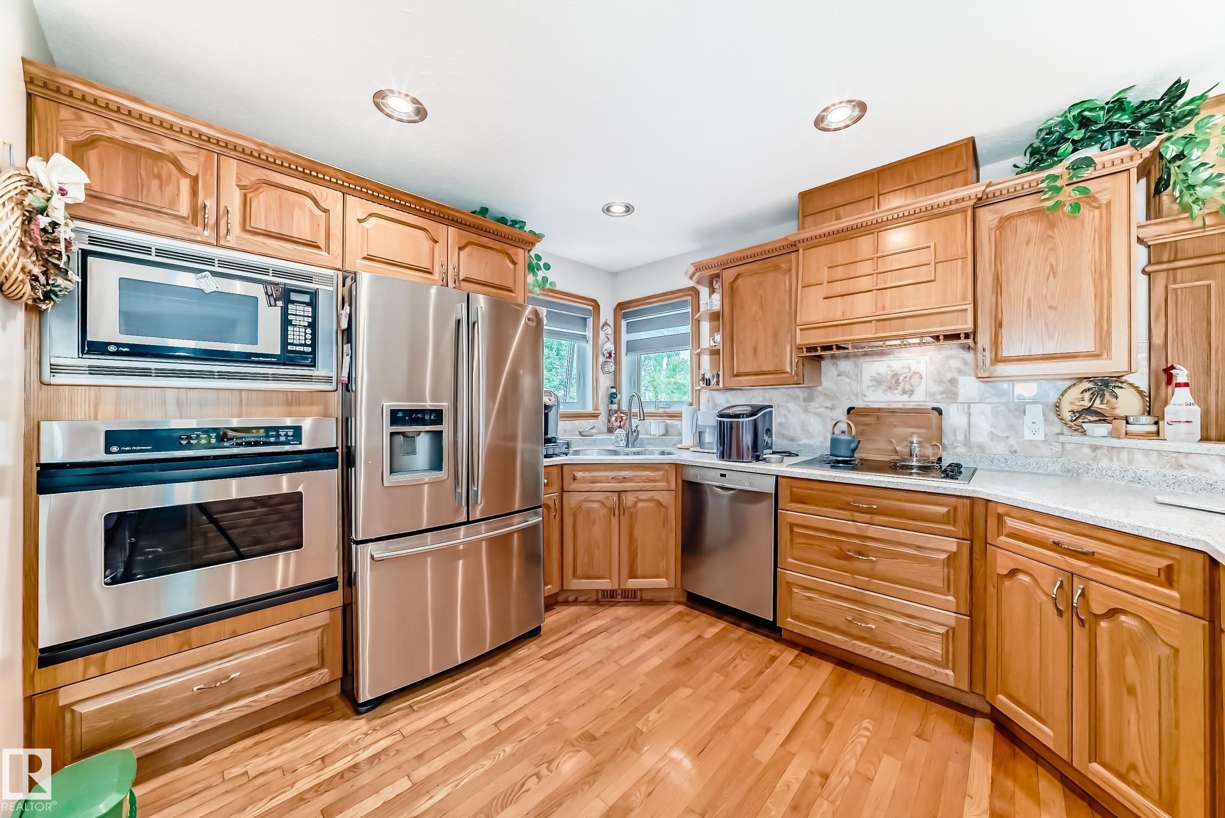 Photo 17 at 619 Kulway Place NW, Kiniski Gardens, Edmonton