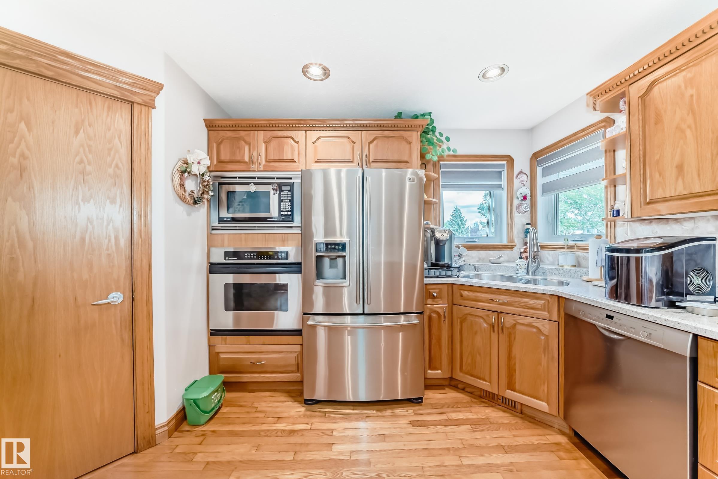 Photo 22 at 619 Kulway Place NW, Kiniski Gardens, Edmonton