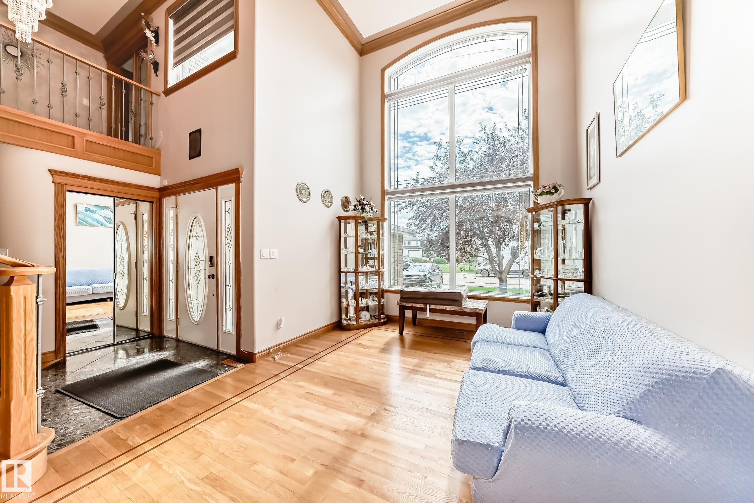 Photo 8 at 619 Kulway Place NW, Kiniski Gardens, Edmonton