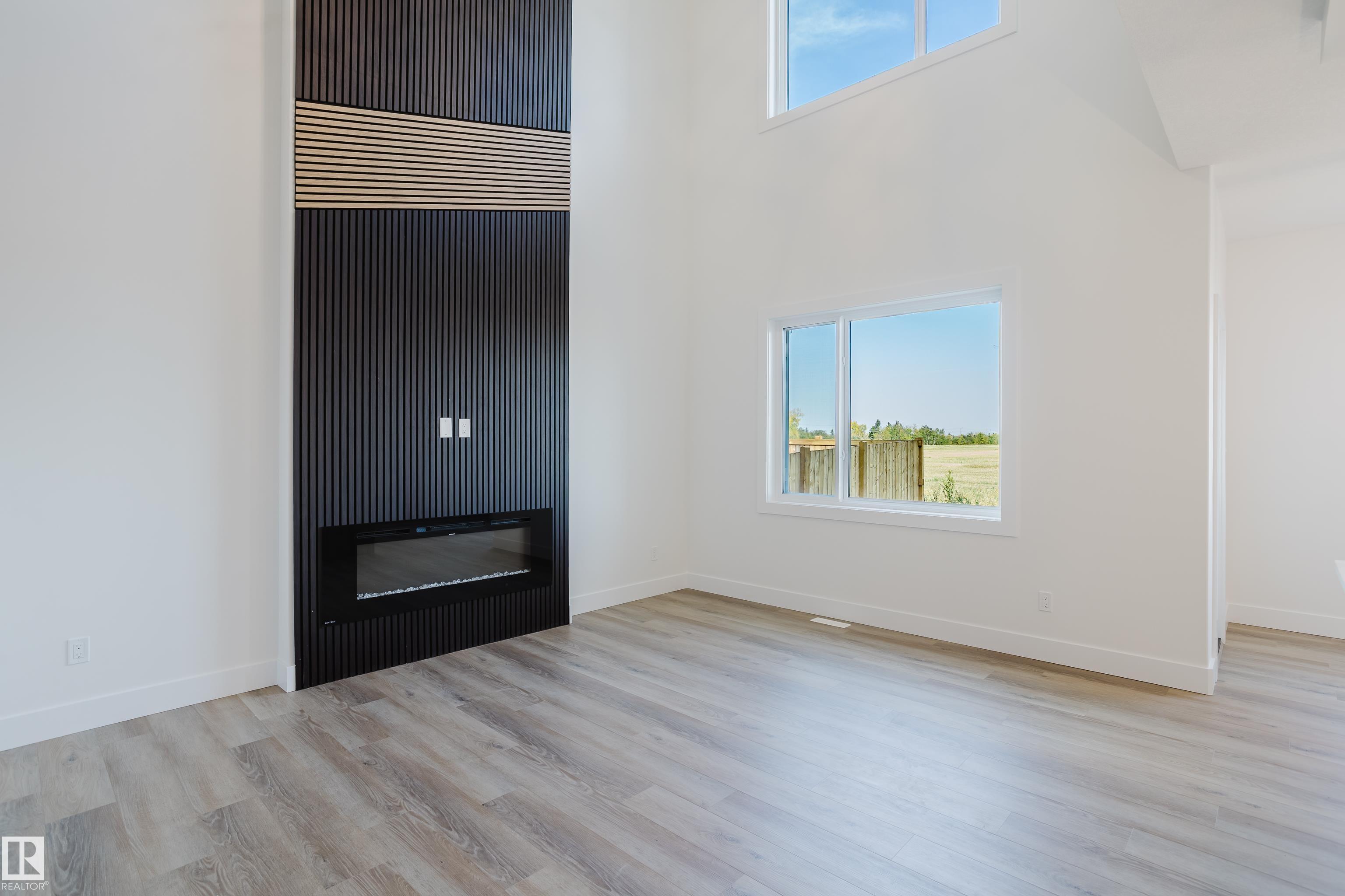 Photo 18 at 325 Bluff Cove, Black Stone, Leduc
