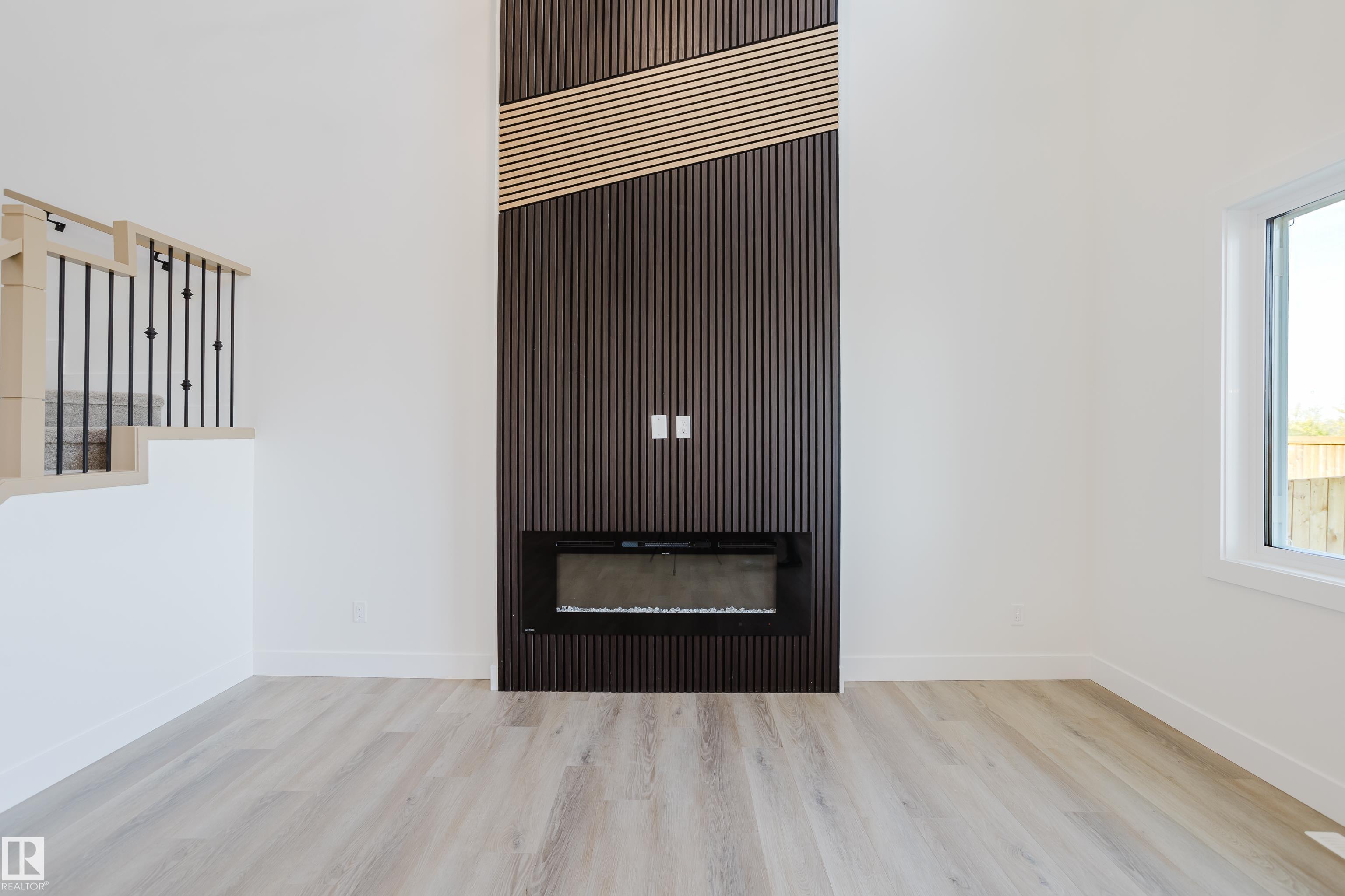 Photo 19 at 325 Bluff Cove, Black Stone, Leduc