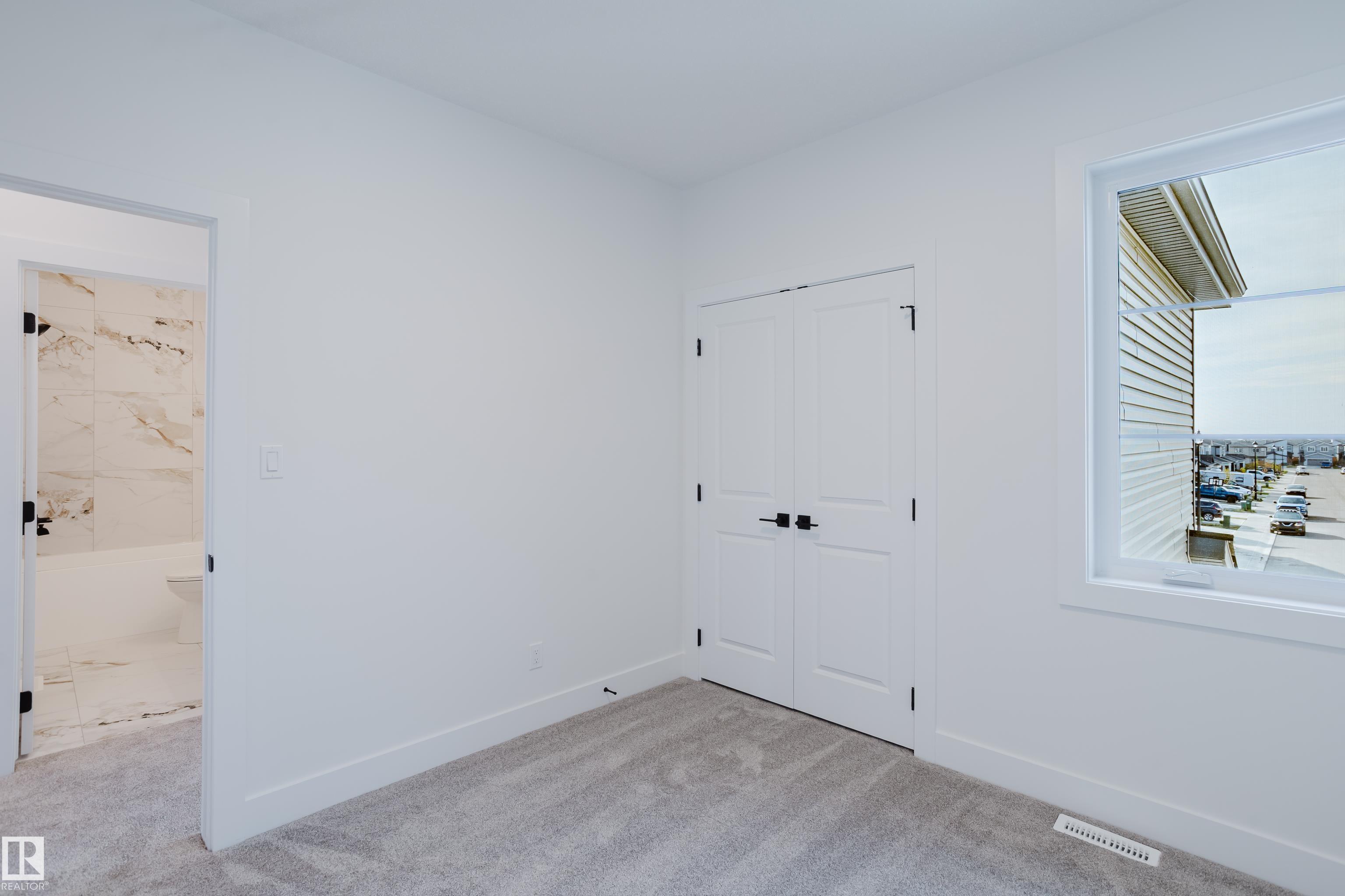 Photo 36 at 325 Bluff Cove, Black Stone, Leduc