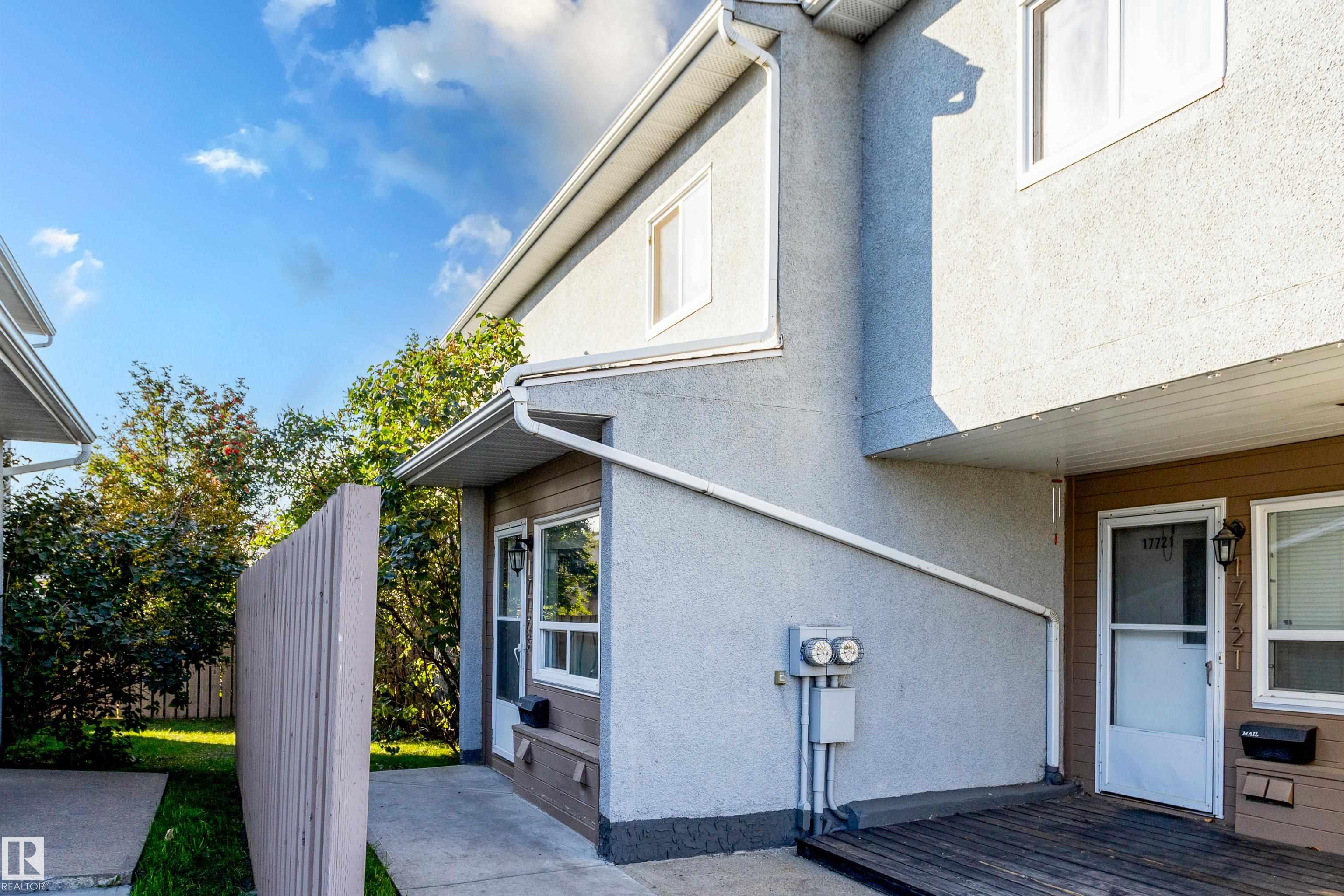 Photo 31 at 17723 95 Street NW, Lago Lindo, Edmonton