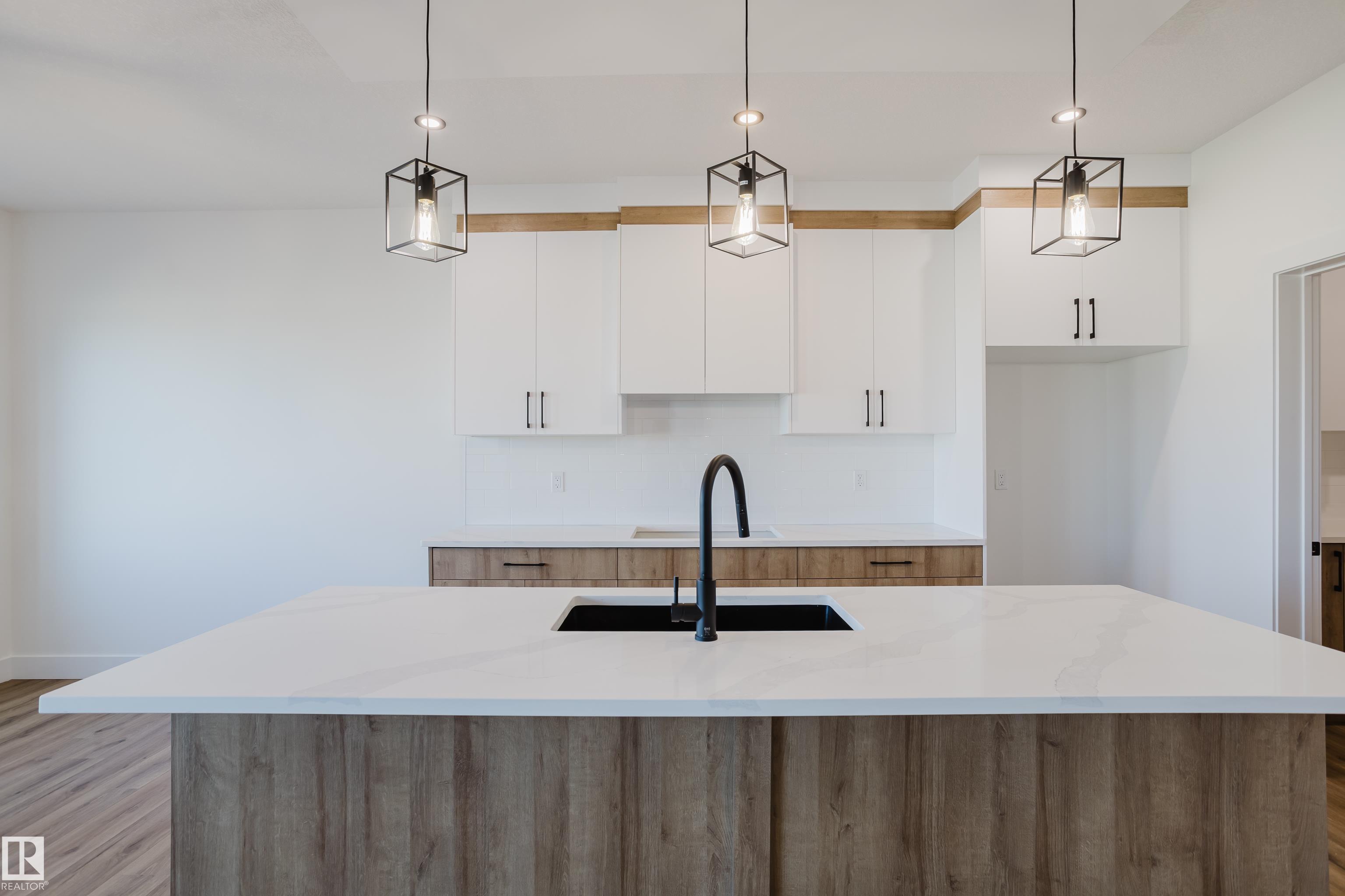Photo 12 at 331 Bluff Cove, Black Stone, Leduc