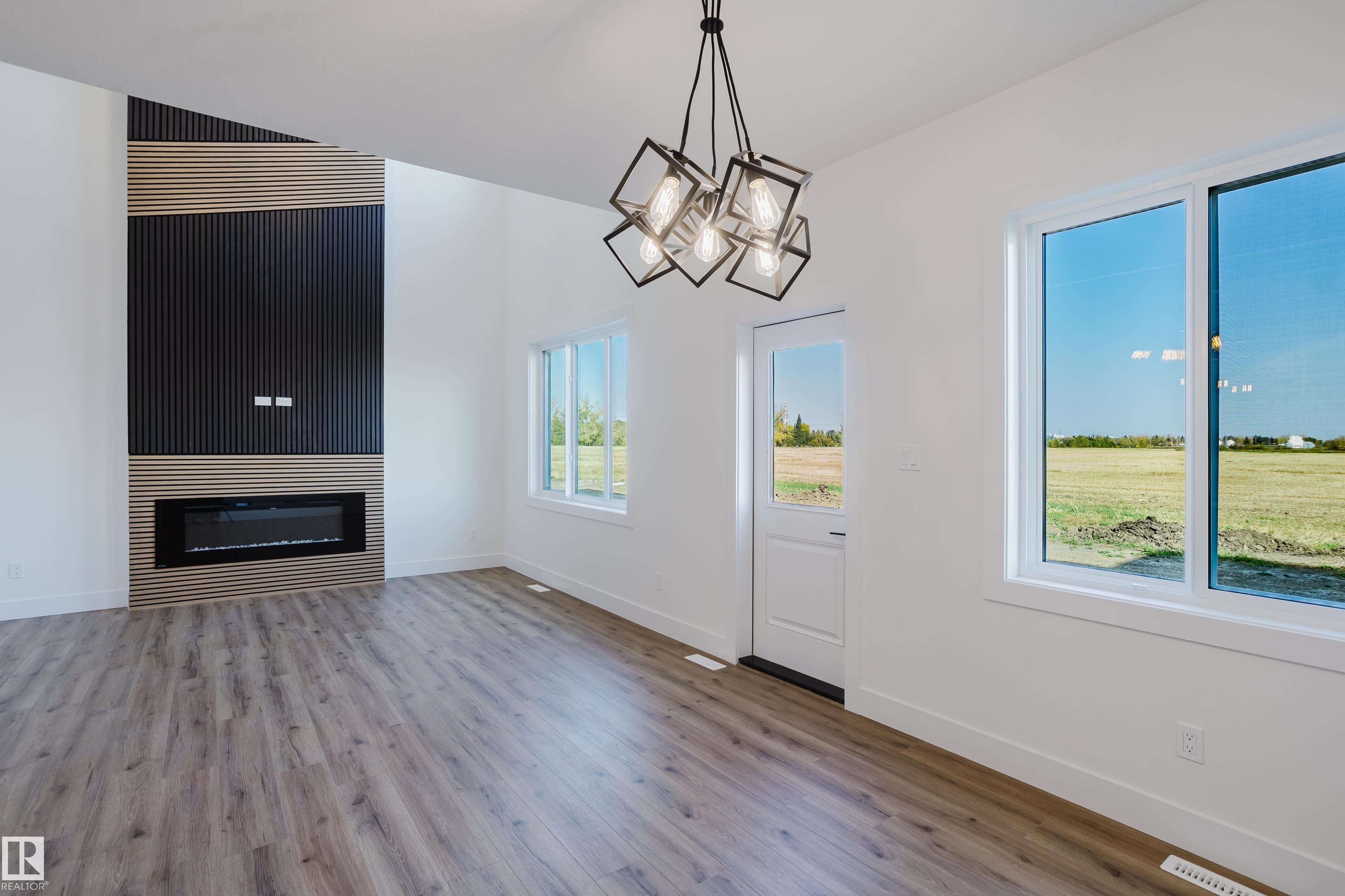 Photo 17 at 331 Bluff Cove, Black Stone, Leduc