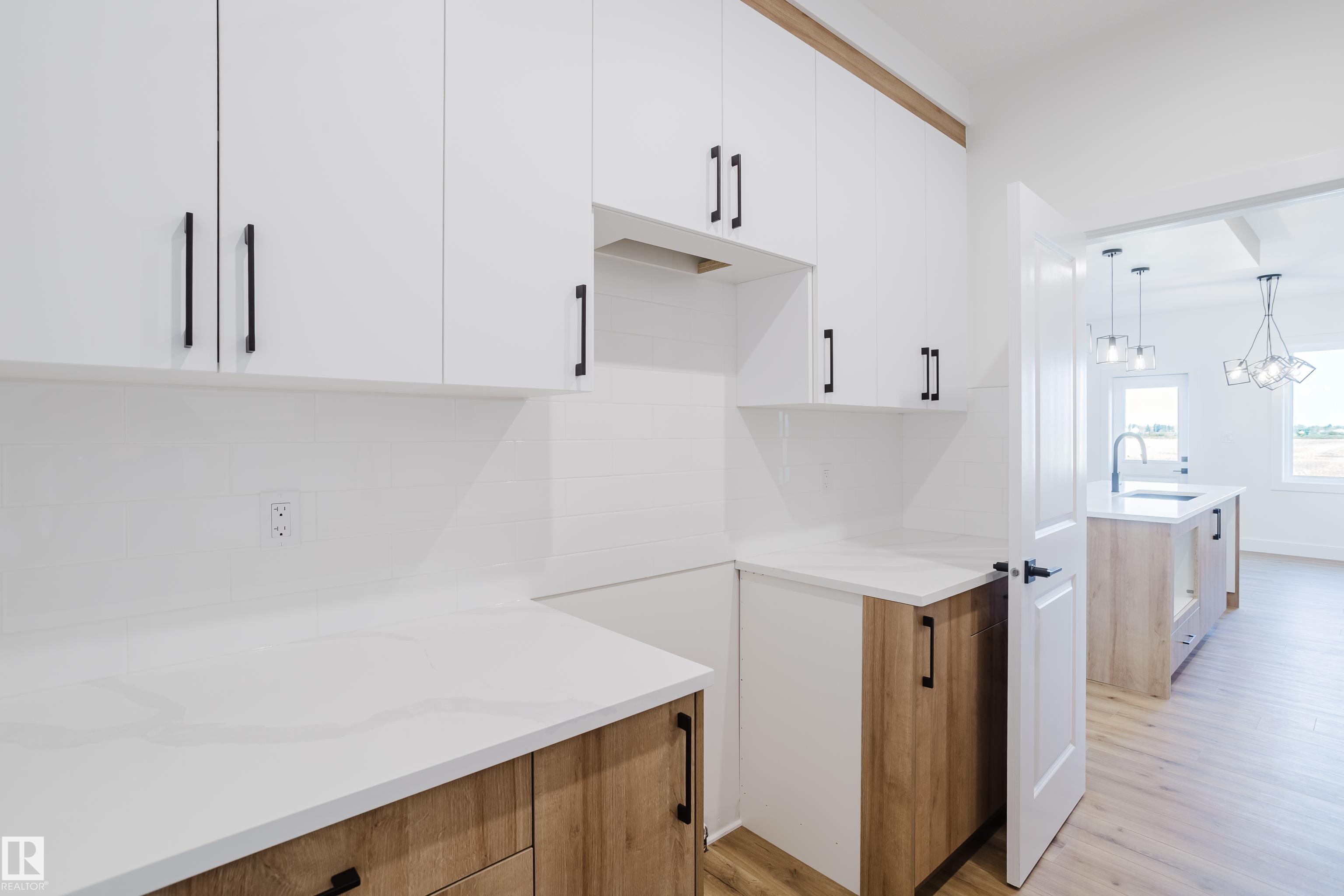 Photo 23 at 331 Bluff Cove, Black Stone, Leduc