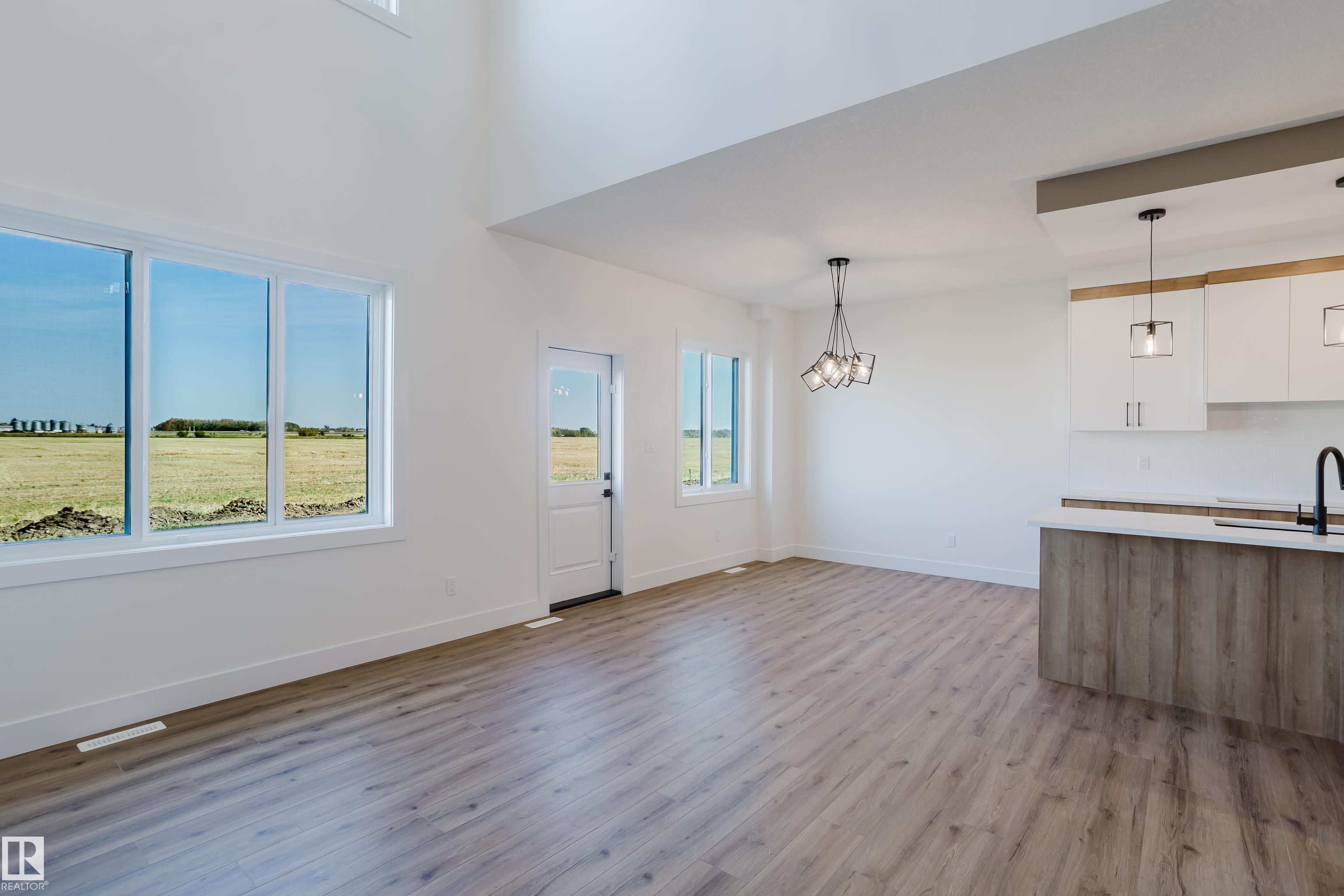 Photo 27 at 331 Bluff Cove, Black Stone, Leduc