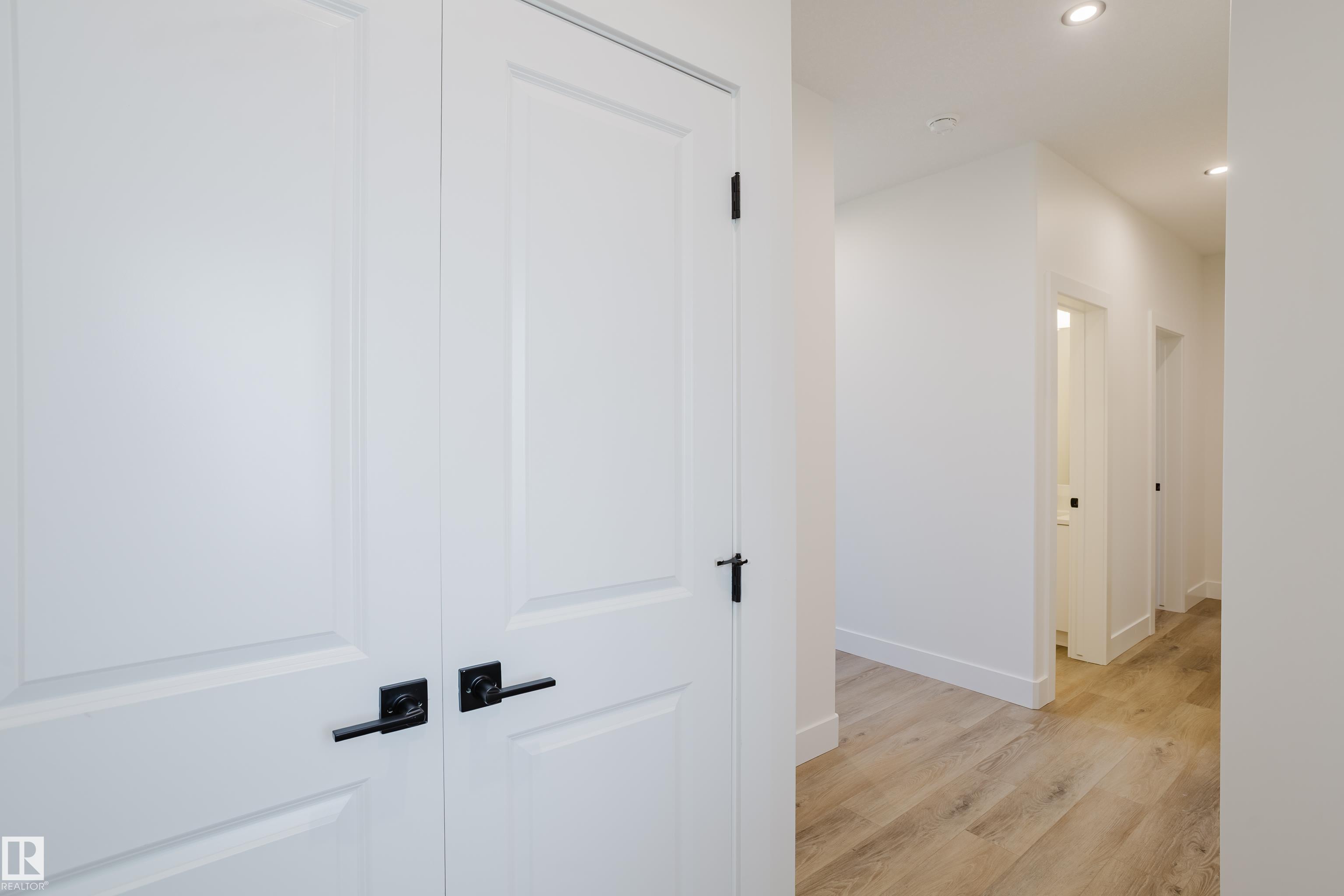 Photo 48 at 331 Bluff Cove, Black Stone, Leduc